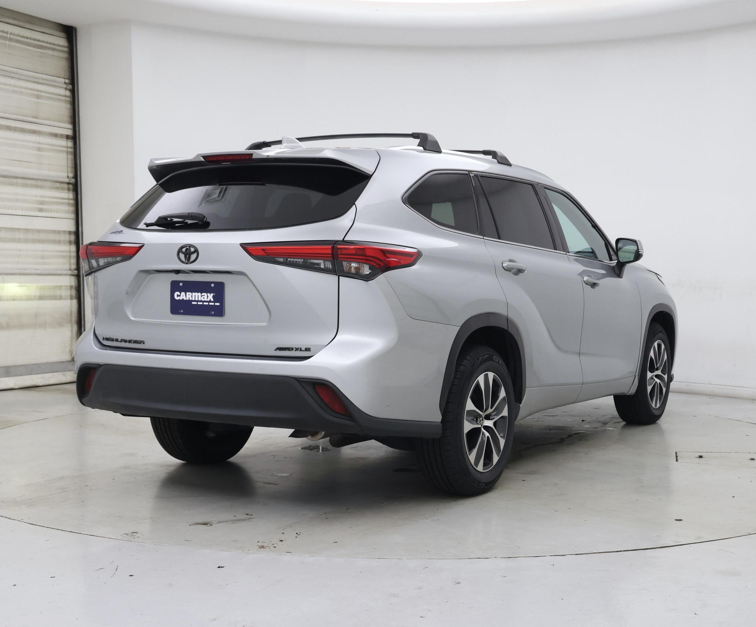 Thumbnail: 2020 Toyota Highlander - 8