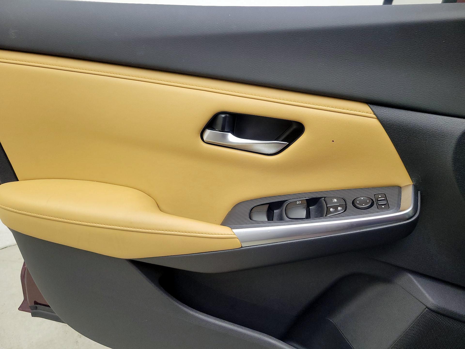 Thumbnail: 2020 Nissan Sentra - 12
