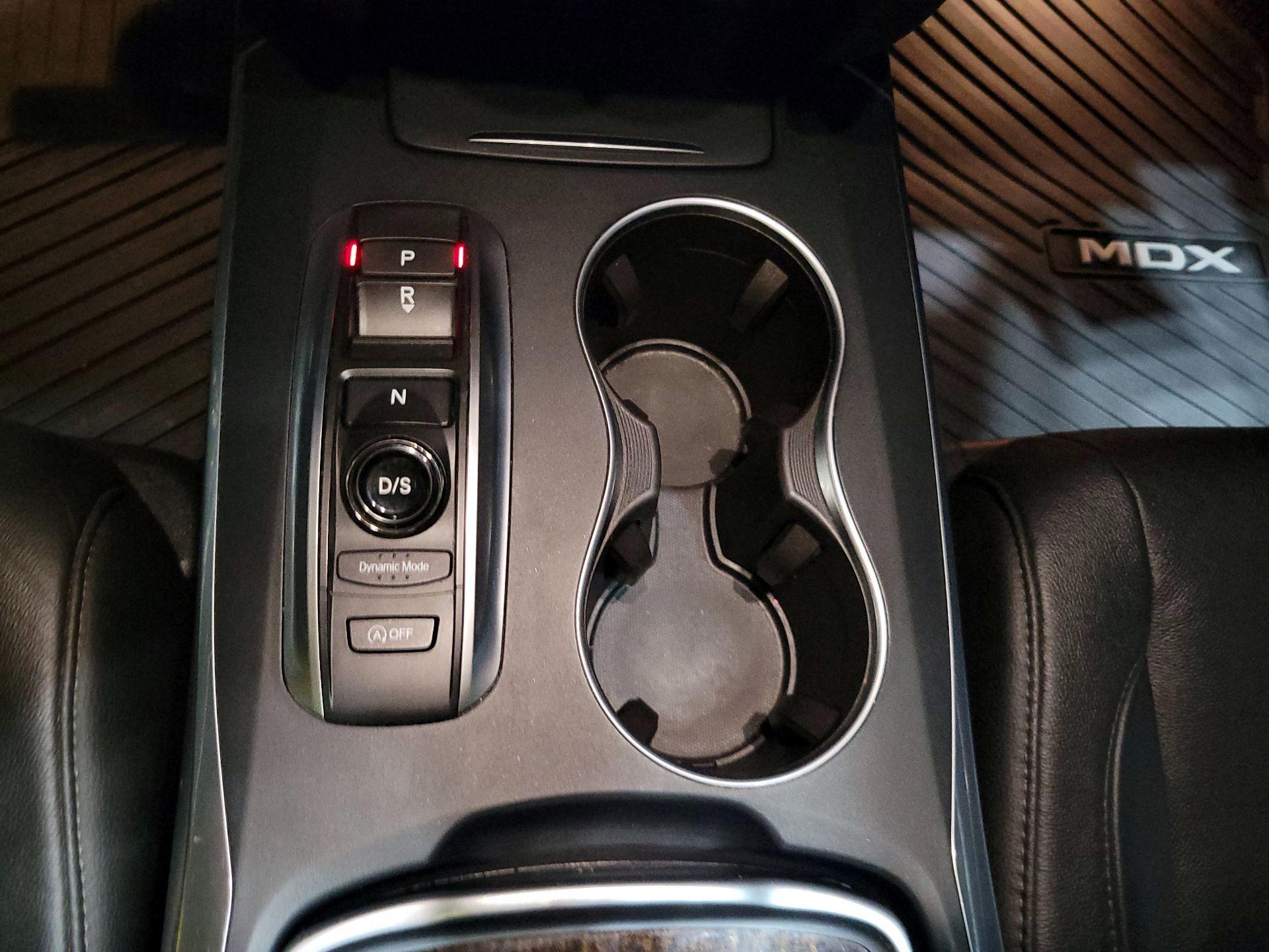 Thumbnail: 2020 Acura MDX - 15