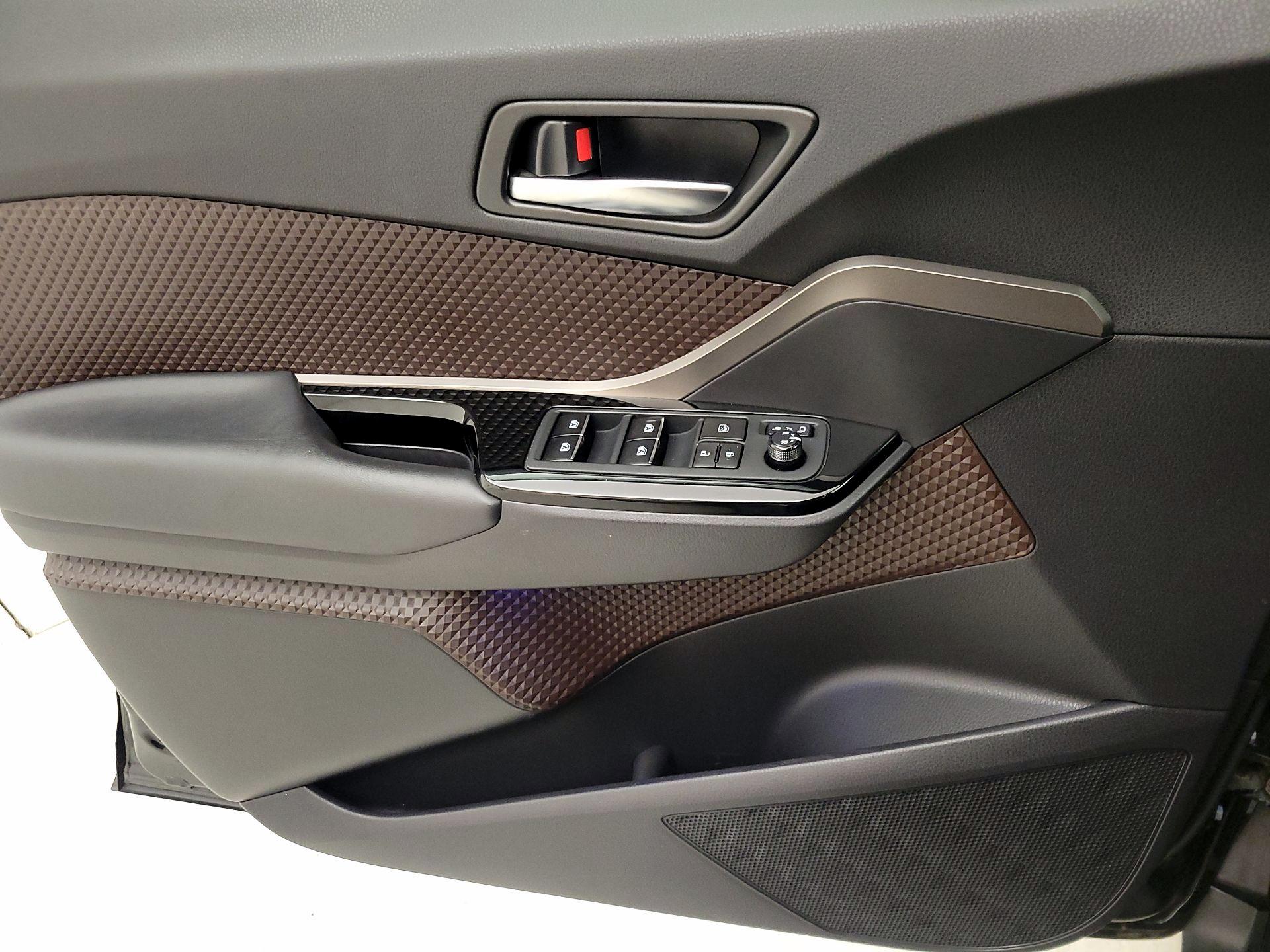 Thumbnail: 2019 Toyota C-HR - 12
