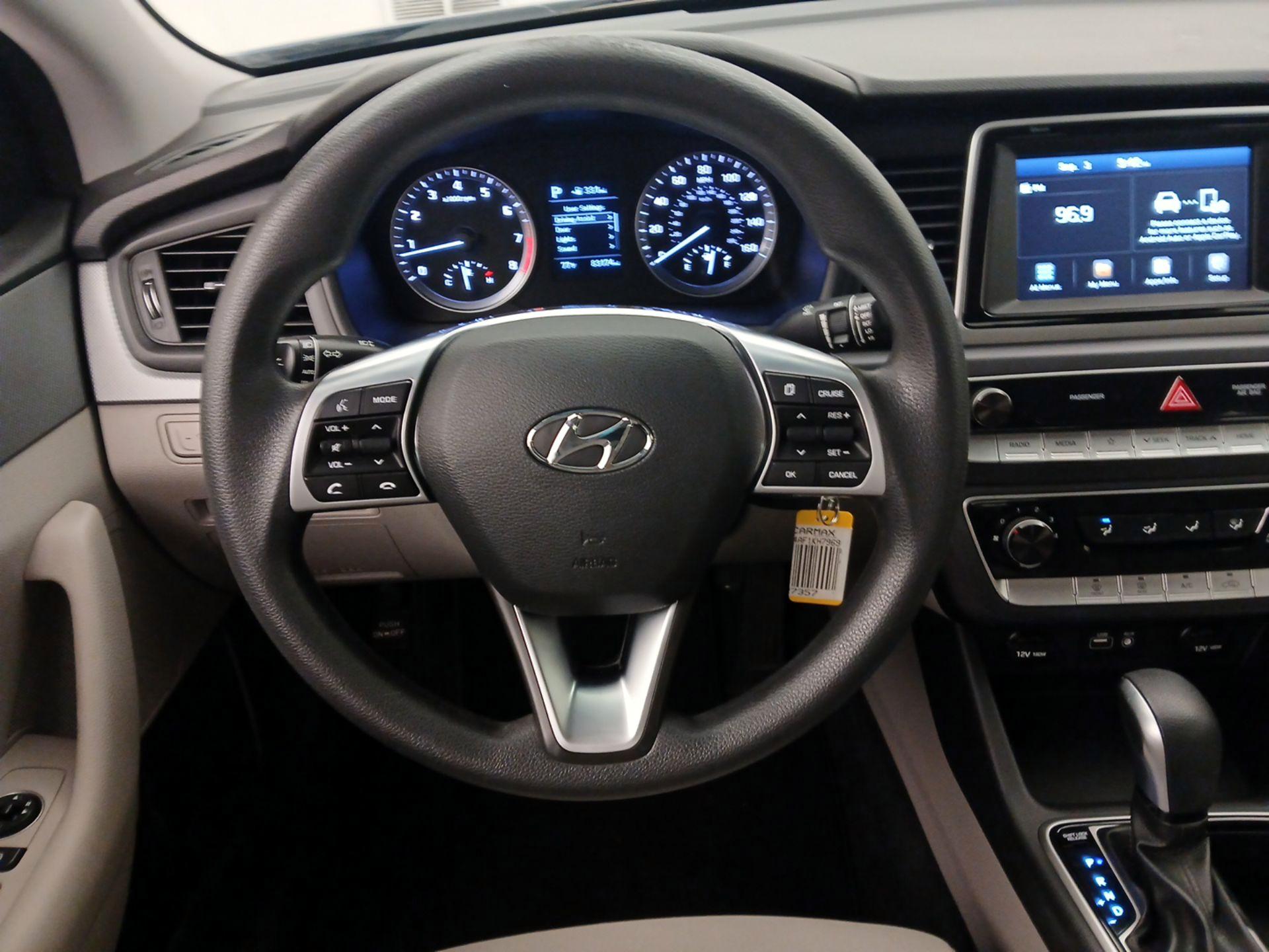 Thumbnail: 2019 Hyundai Sonata - 10