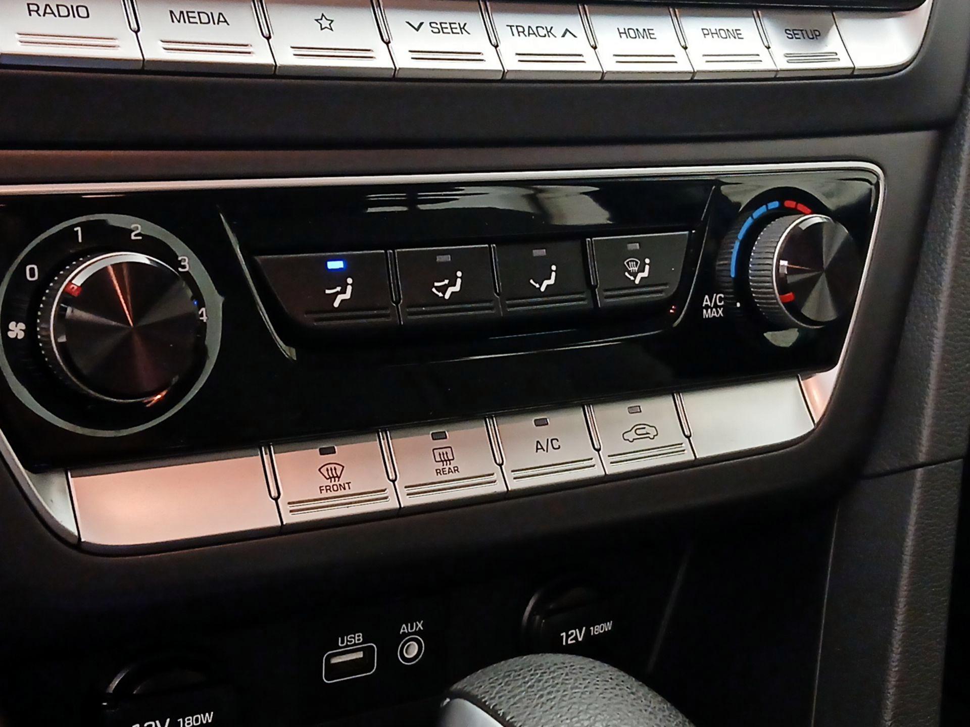 Thumbnail: 2019 Hyundai Sonata - 16