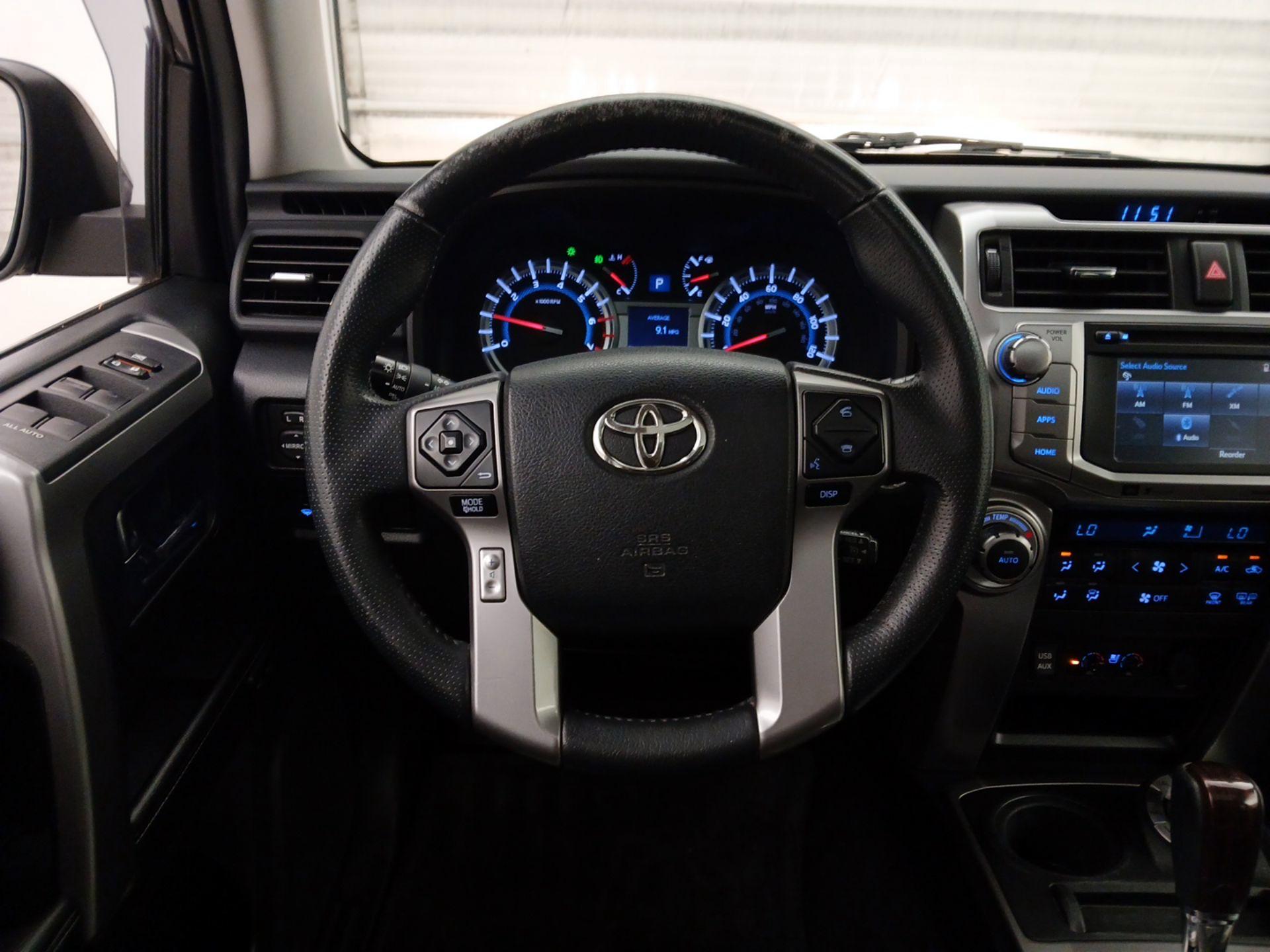 Thumbnail: 2016 Toyota 4Runner - 10