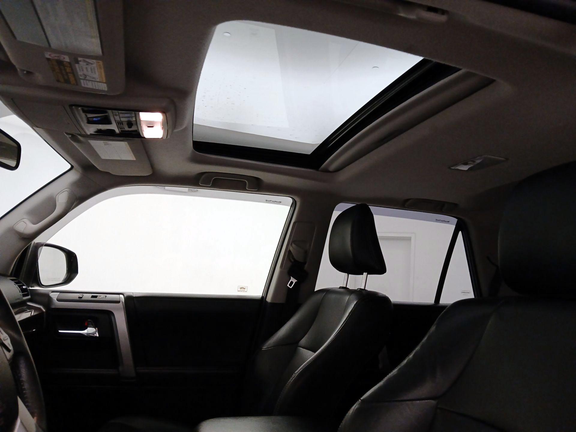 Thumbnail: 2016 Toyota 4Runner - 19