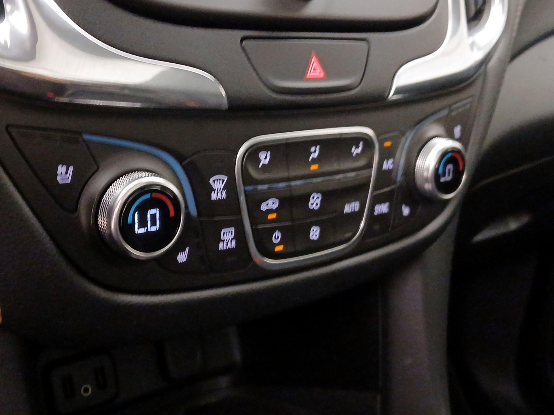 Thumbnail: 2018 Chevrolet Equinox - 16