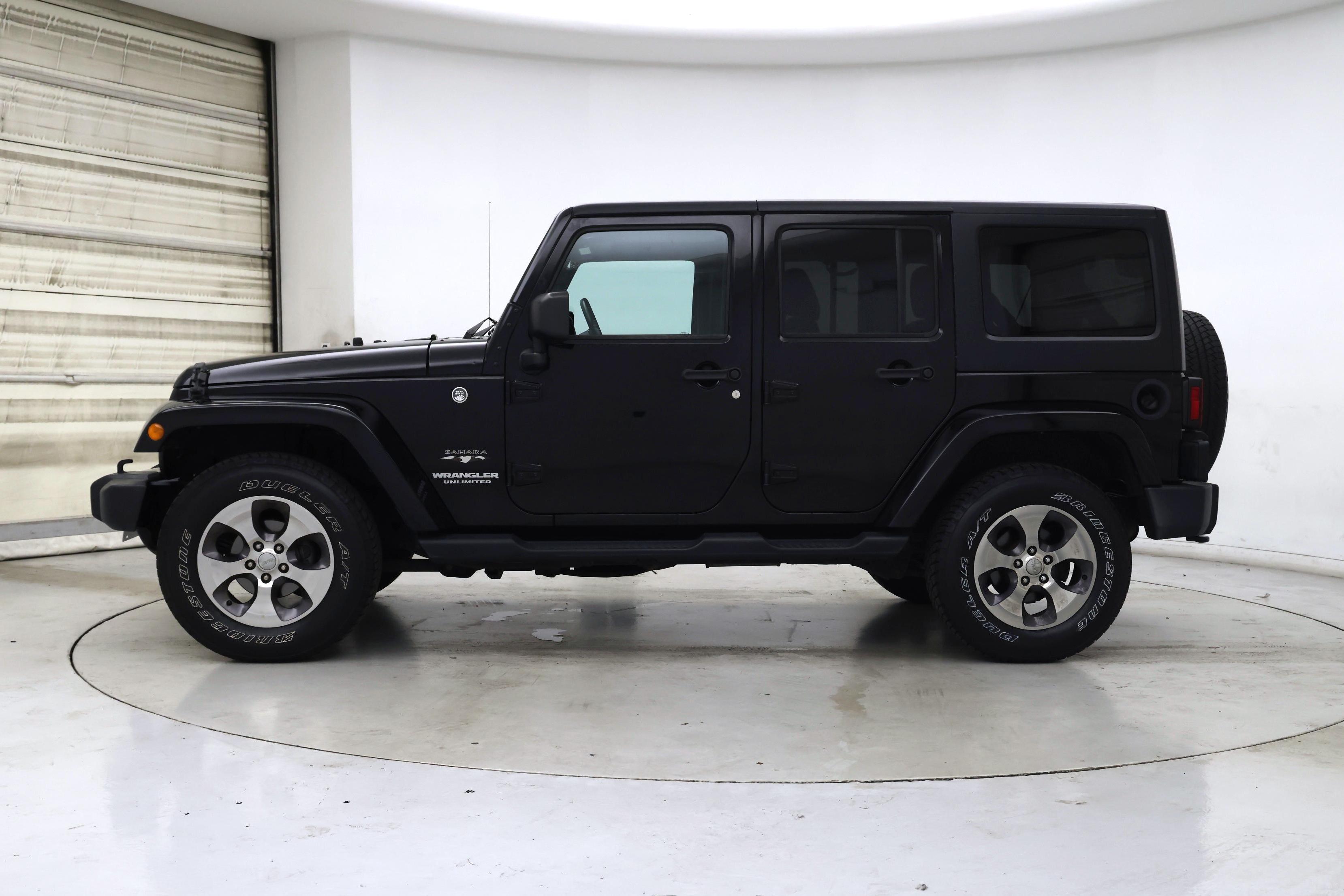 Thumbnail: 2016 Jeep Wrangler - 3
