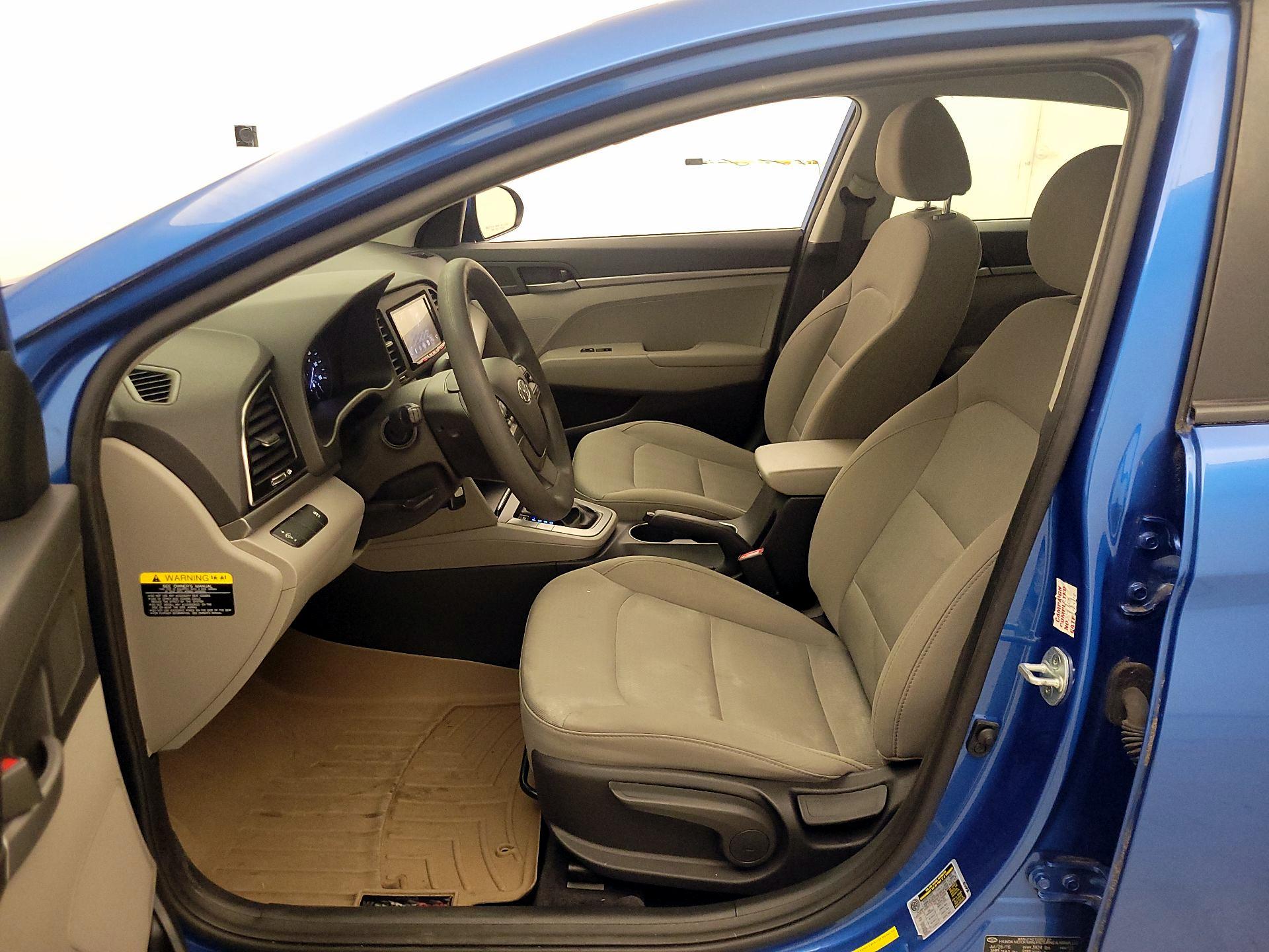 Thumbnail: 2017 Hyundai Elantra - 11