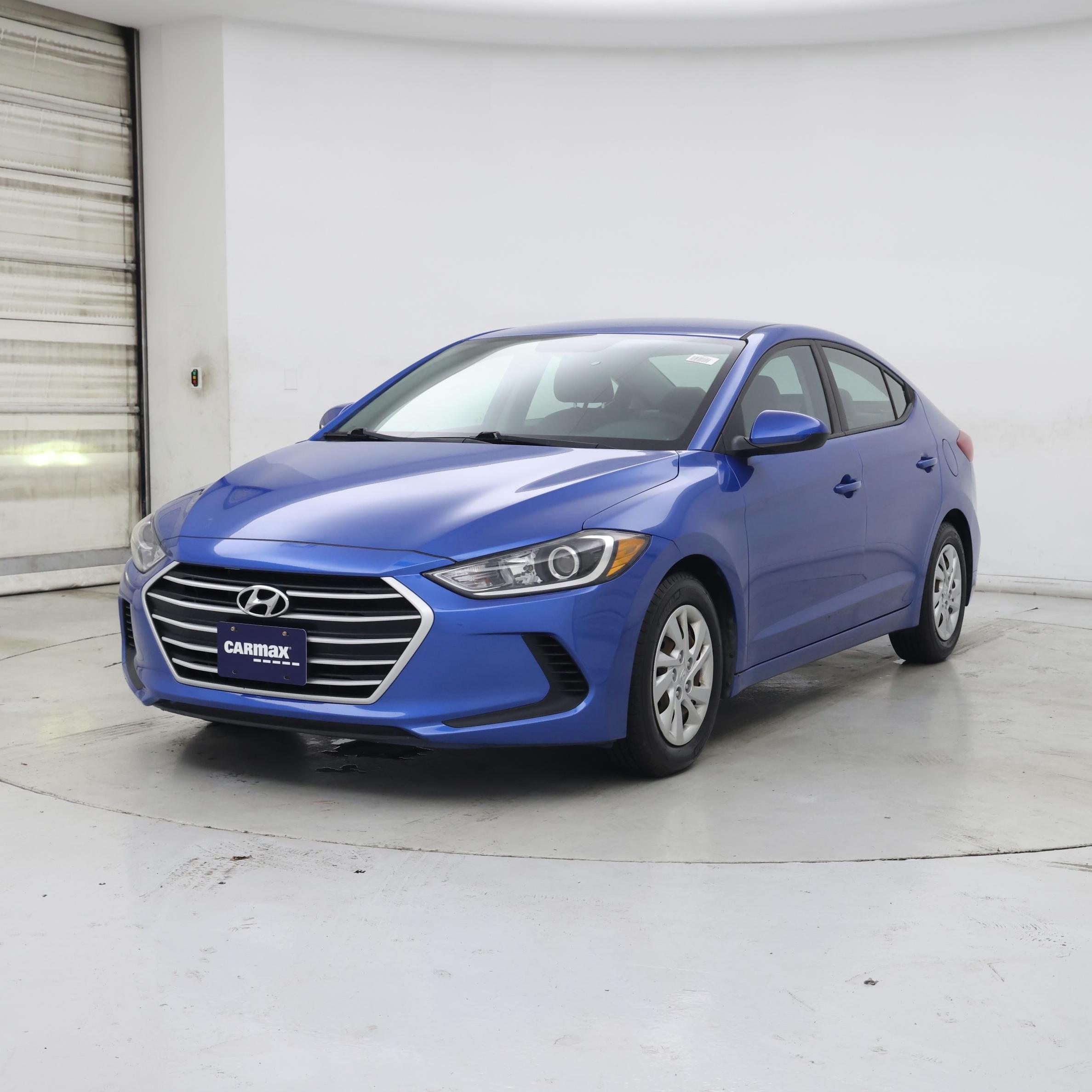 Thumbnail: 2017 Hyundai Elantra - 4