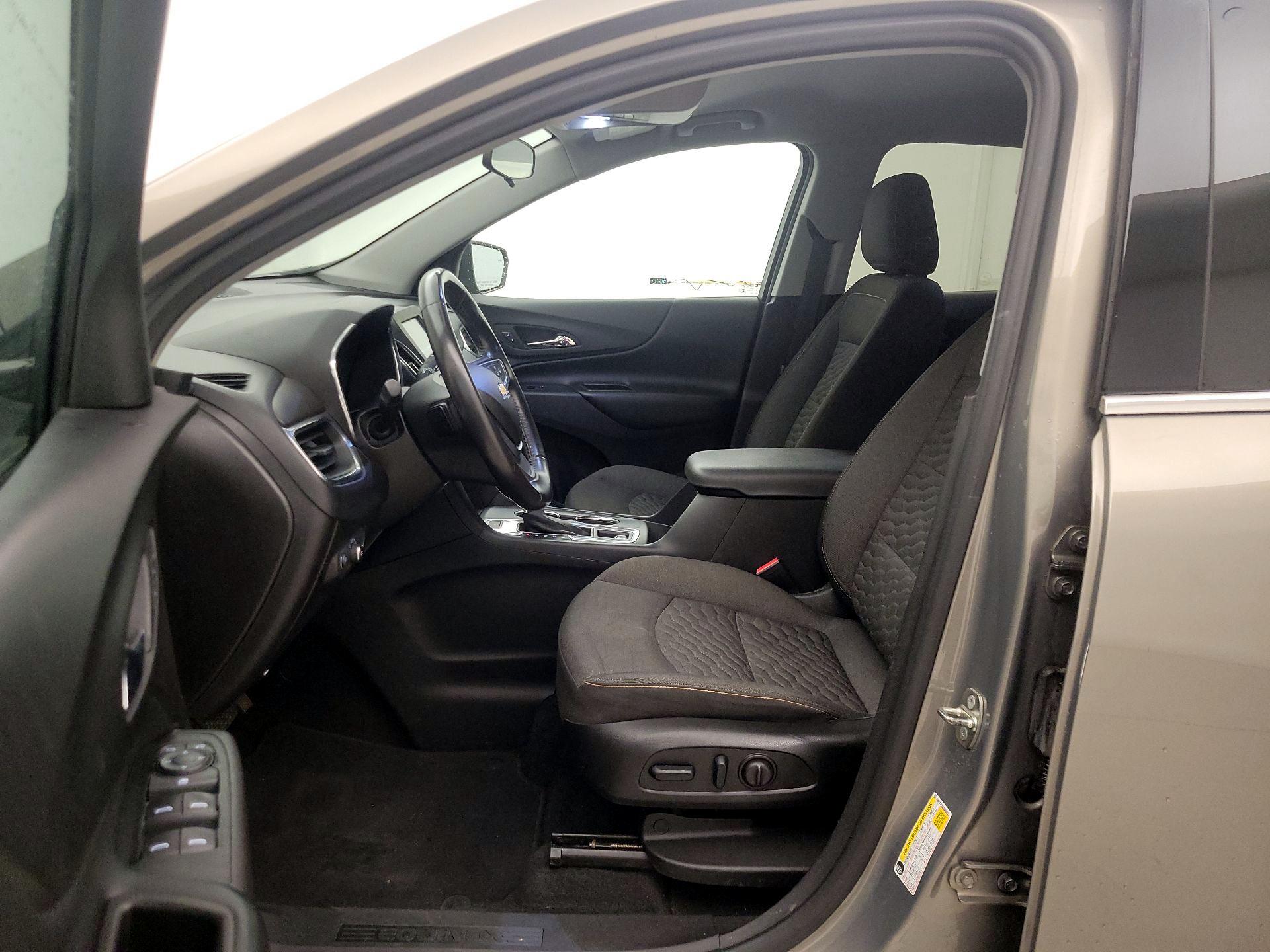 Thumbnail: 2018 Chevrolet Equinox - 11