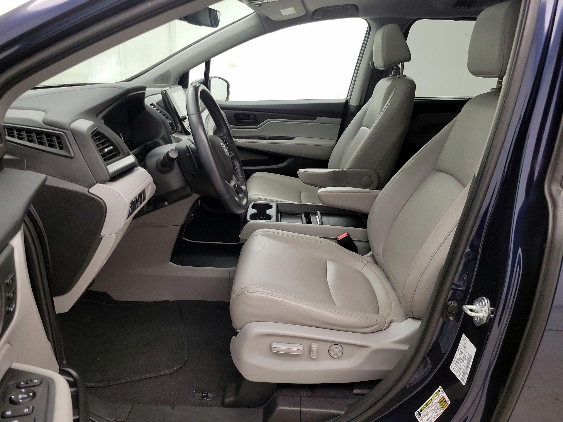 Thumbnail: 2022 Honda Odyssey - 11