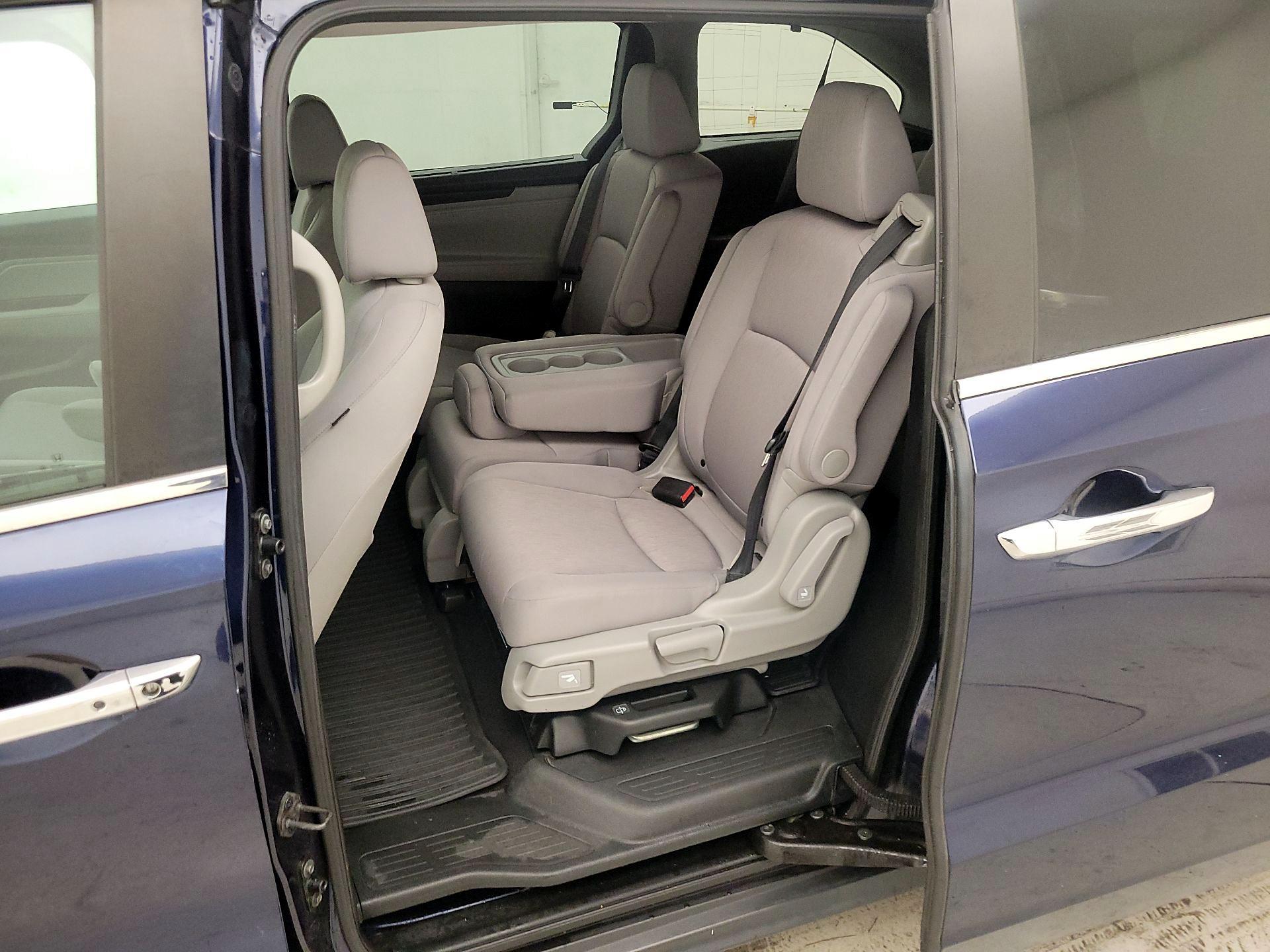 Thumbnail: 2018 Honda Odyssey - 19