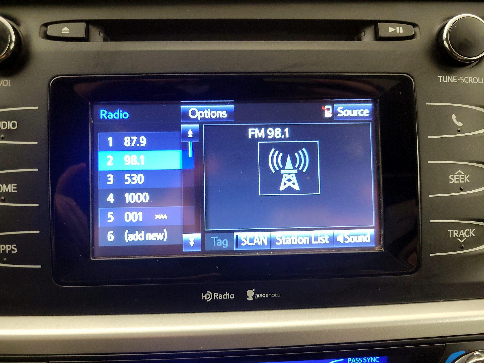 Thumbnail: 2015 Toyota Highlander - 15