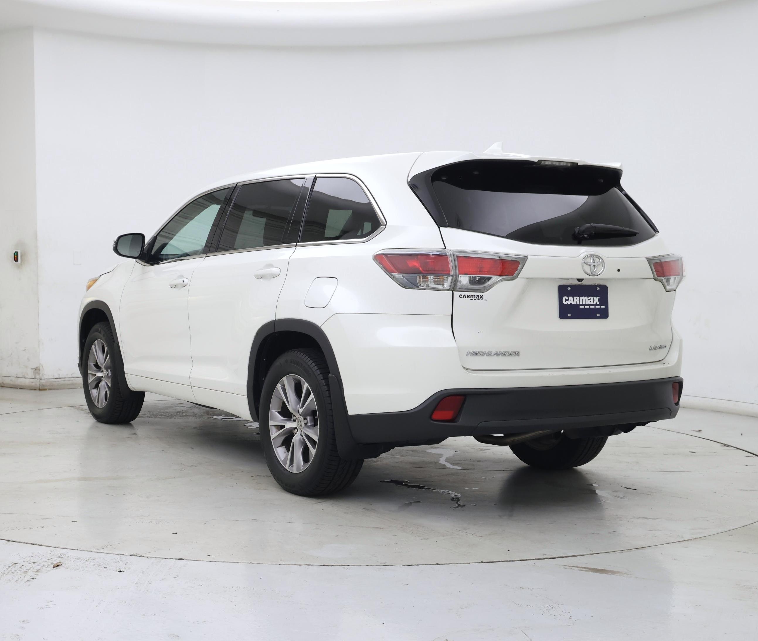 Thumbnail: 2015 Toyota Highlander - 2