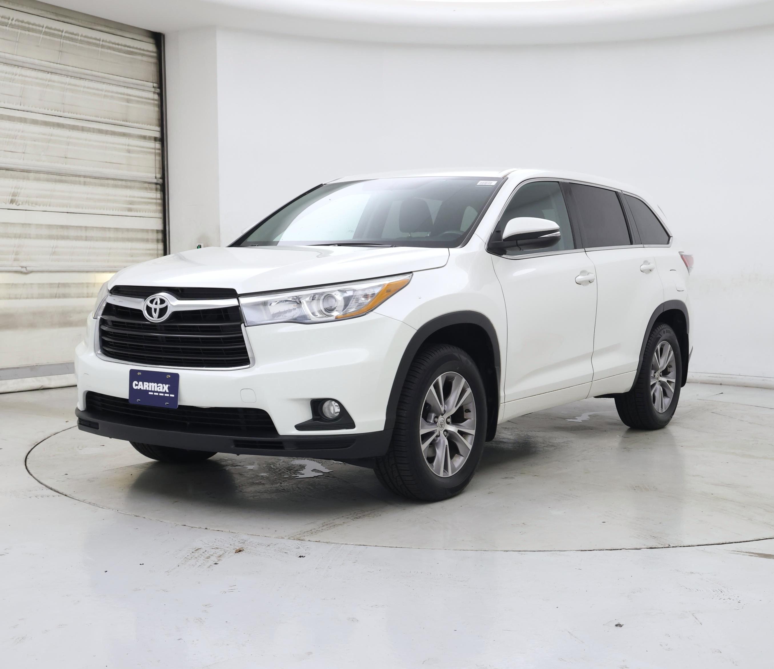 Thumbnail: 2015 Toyota Highlander - 4