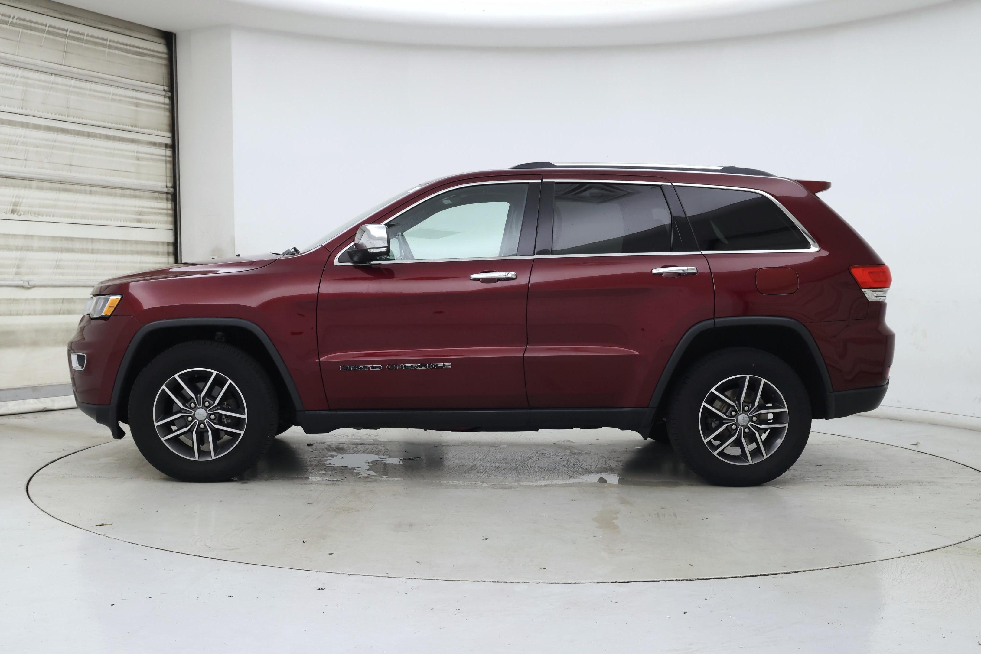 Thumbnail: 2017 Jeep Grand Cherokee - 3