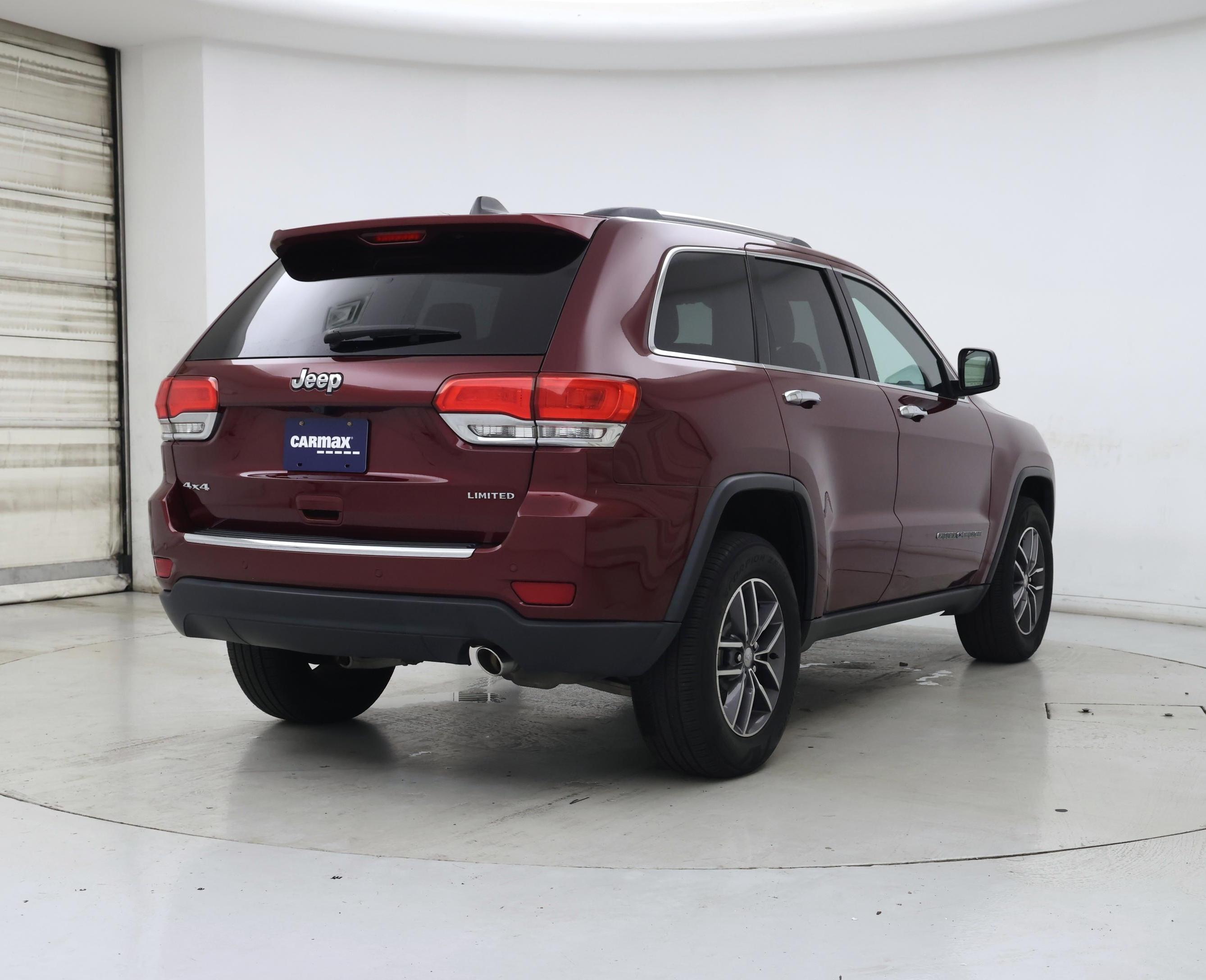 Thumbnail: 2017 Jeep Grand Cherokee - 8