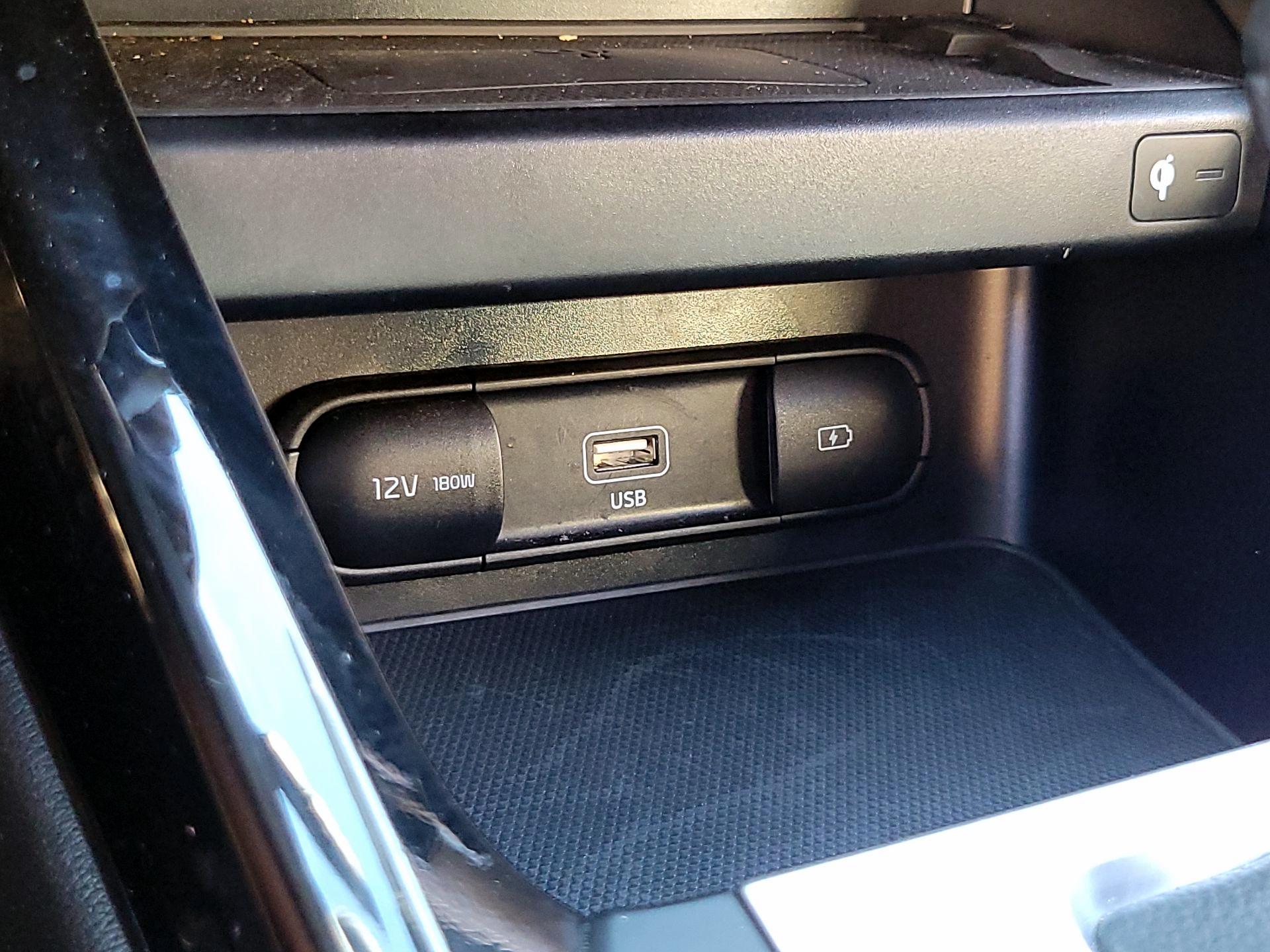 Thumbnail: 2023 Kia Forte - 17