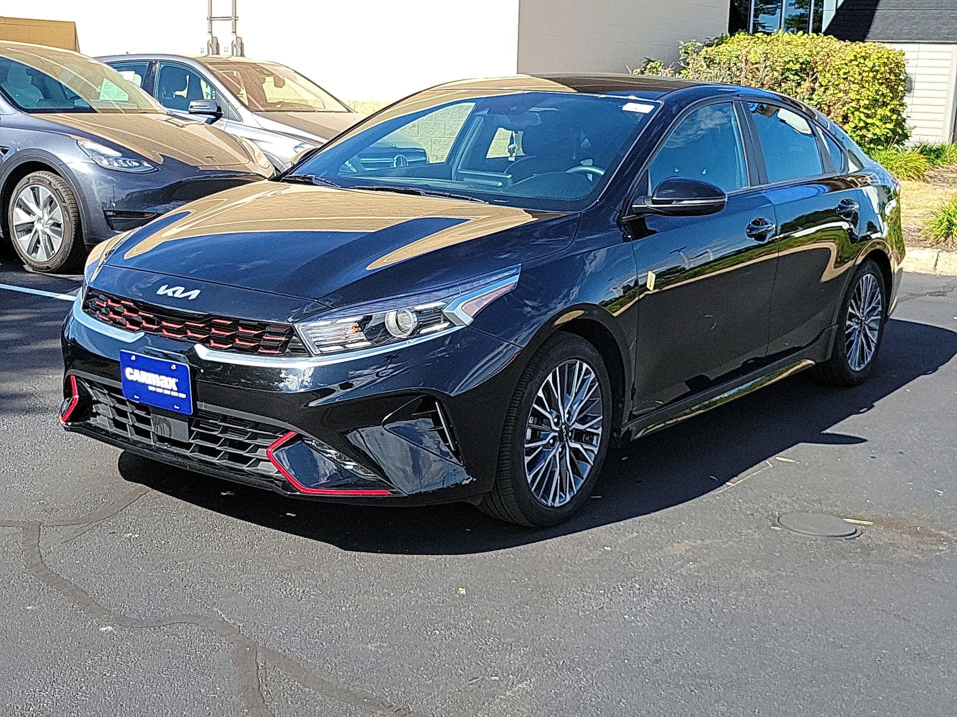 Thumbnail: 2023 Kia Forte - 3