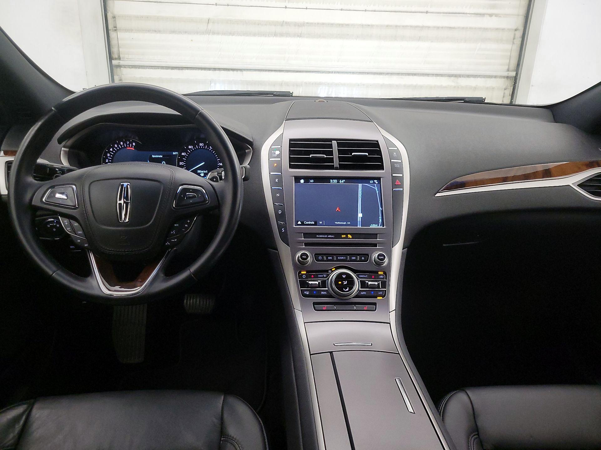 Thumbnail: 2017 Lincoln MKZ - 9