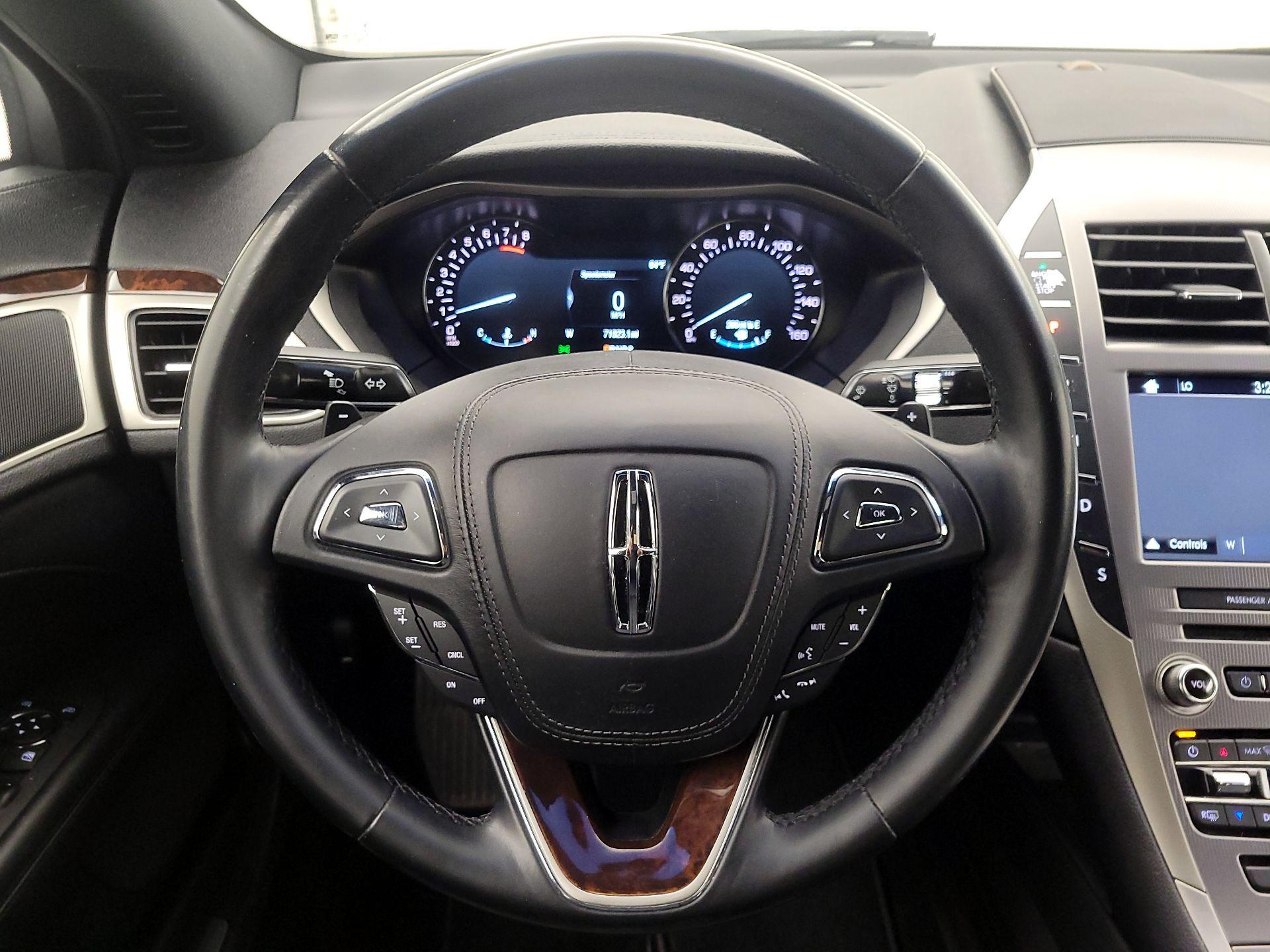 Thumbnail: 2017 Lincoln MKZ - 10