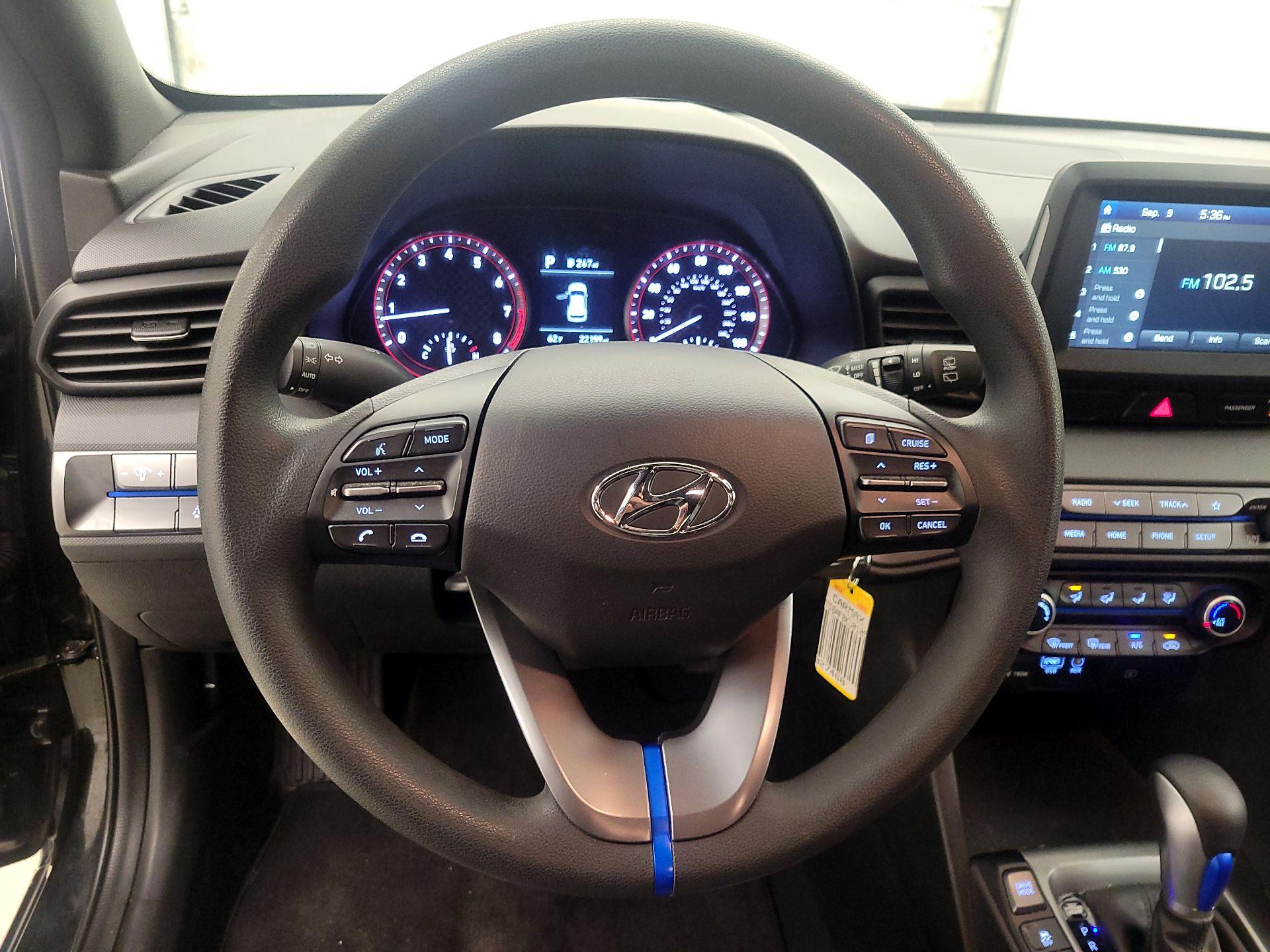 Thumbnail: 2019 Hyundai Veloster - 10