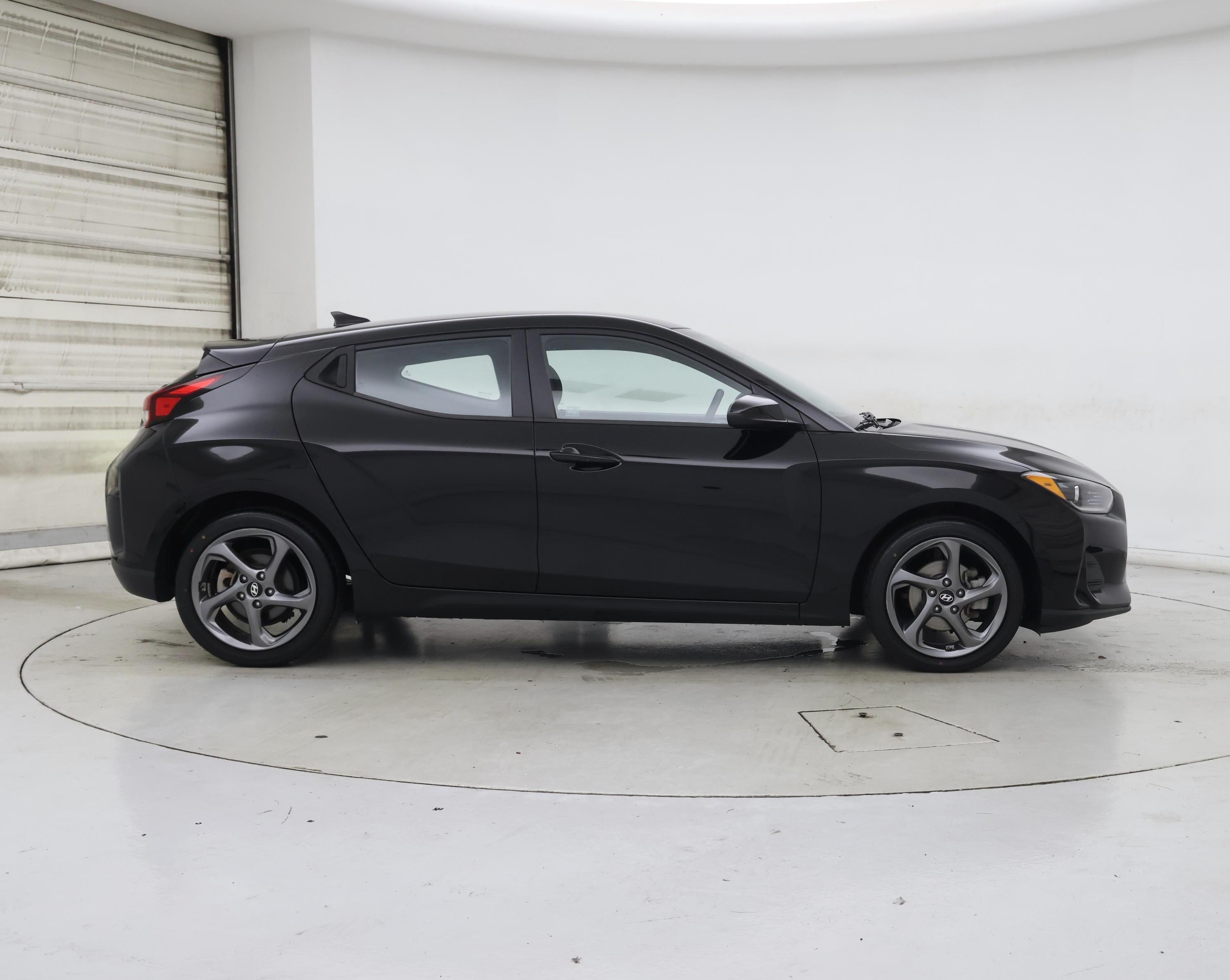 Thumbnail: 2019 Hyundai Veloster - 7