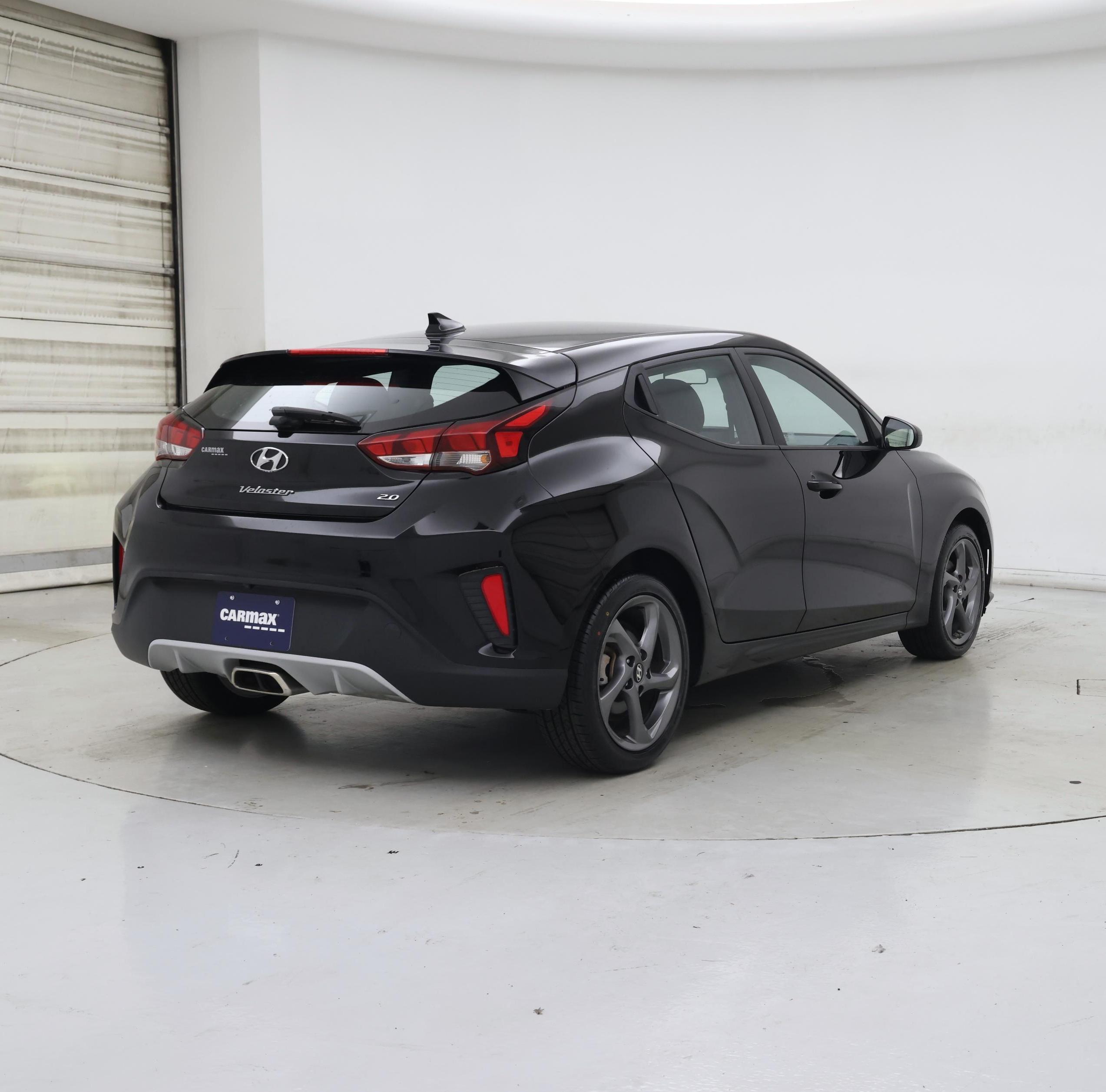Thumbnail: 2019 Hyundai Veloster - 8