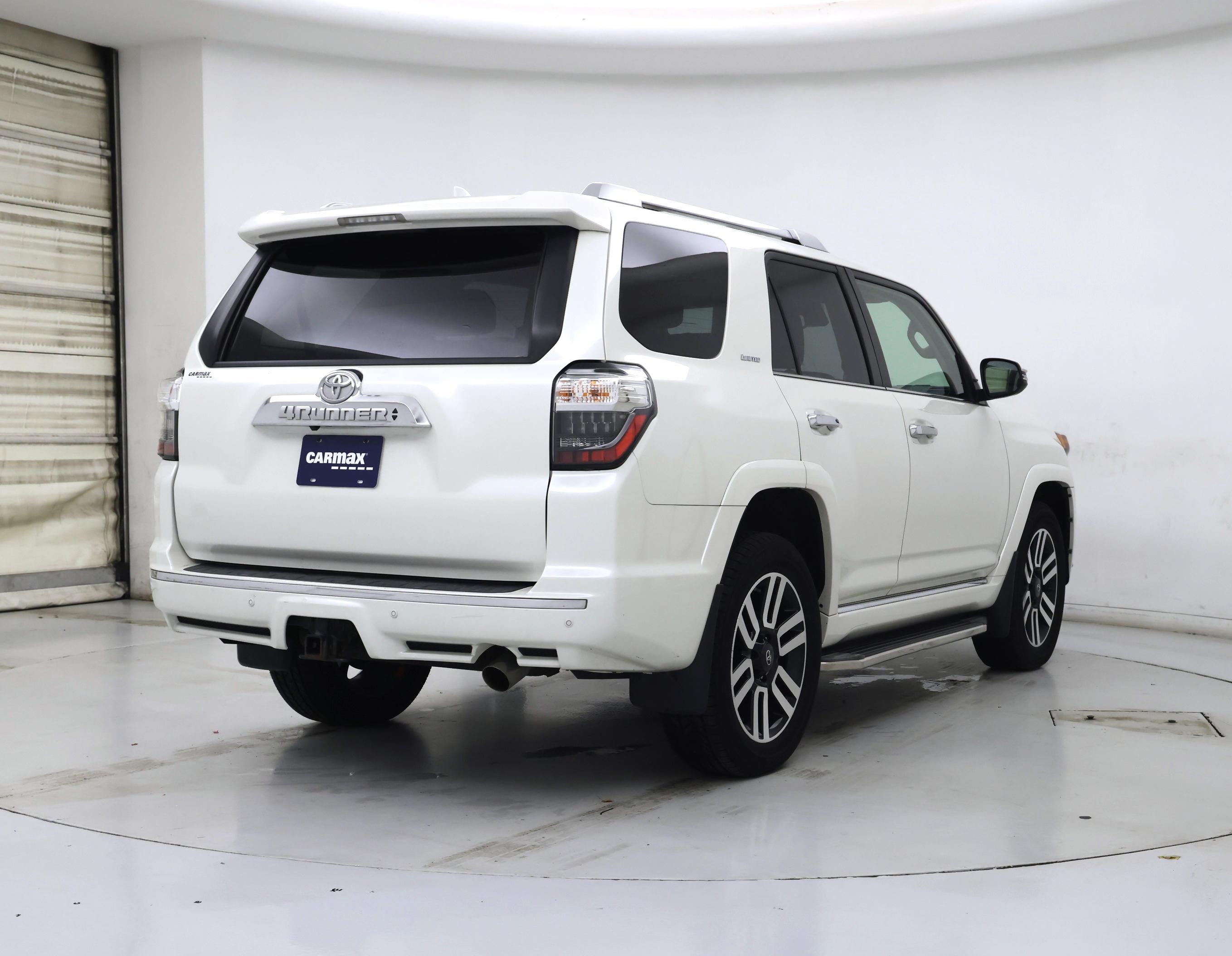 Thumbnail: 2020 Toyota 4Runner - 8