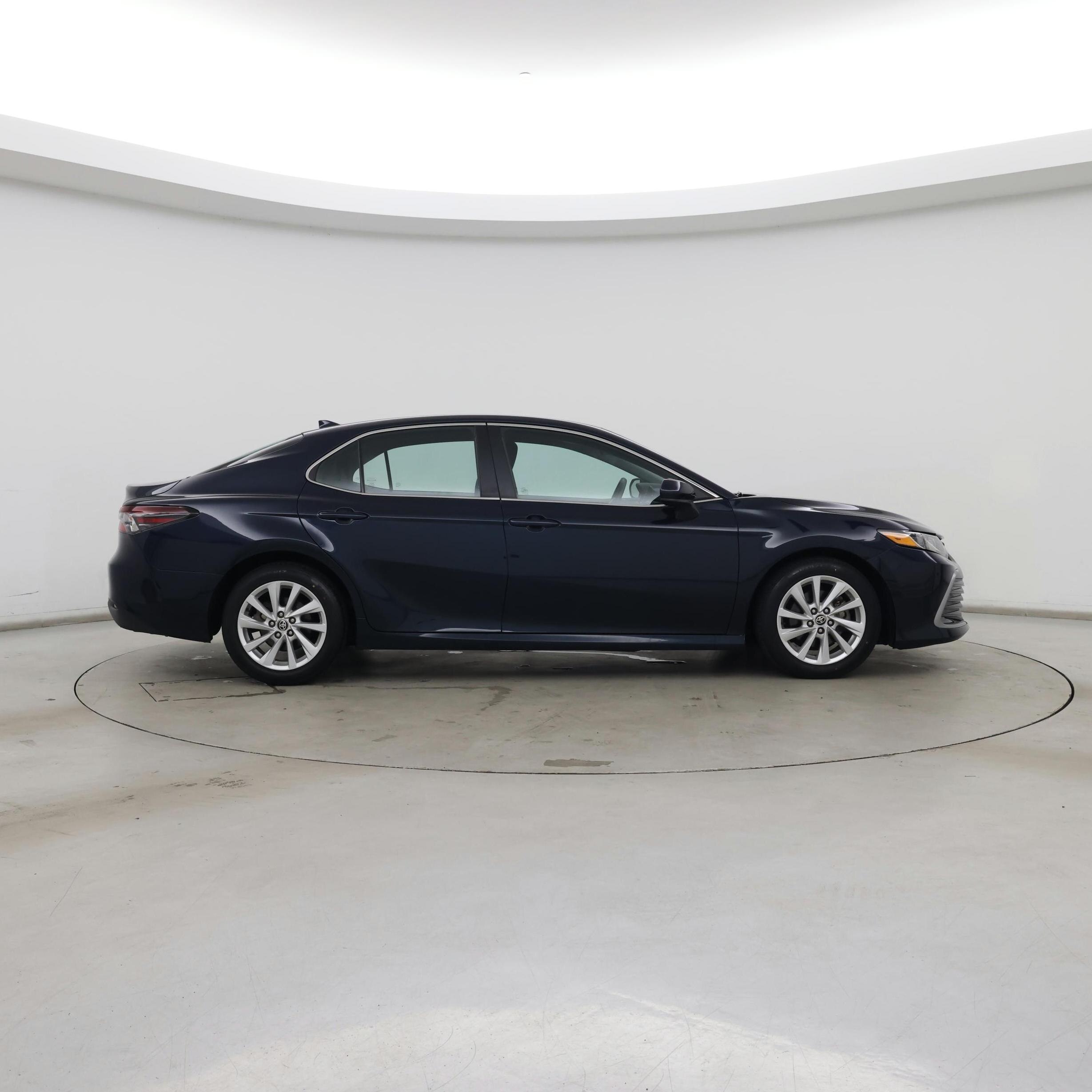 Thumbnail: 2021 Toyota Camry - 7