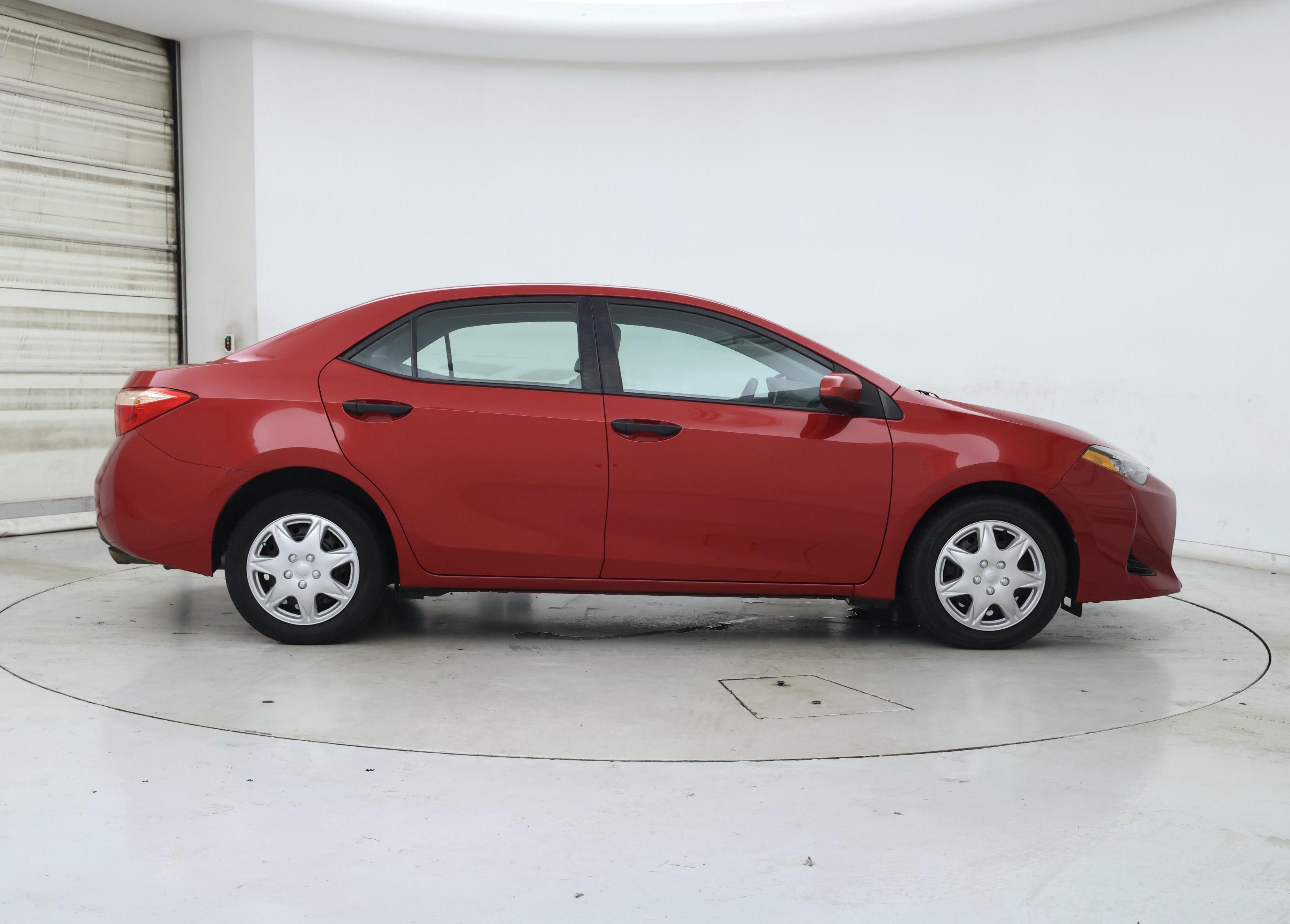 Thumbnail: 2017 Toyota Corolla - 7