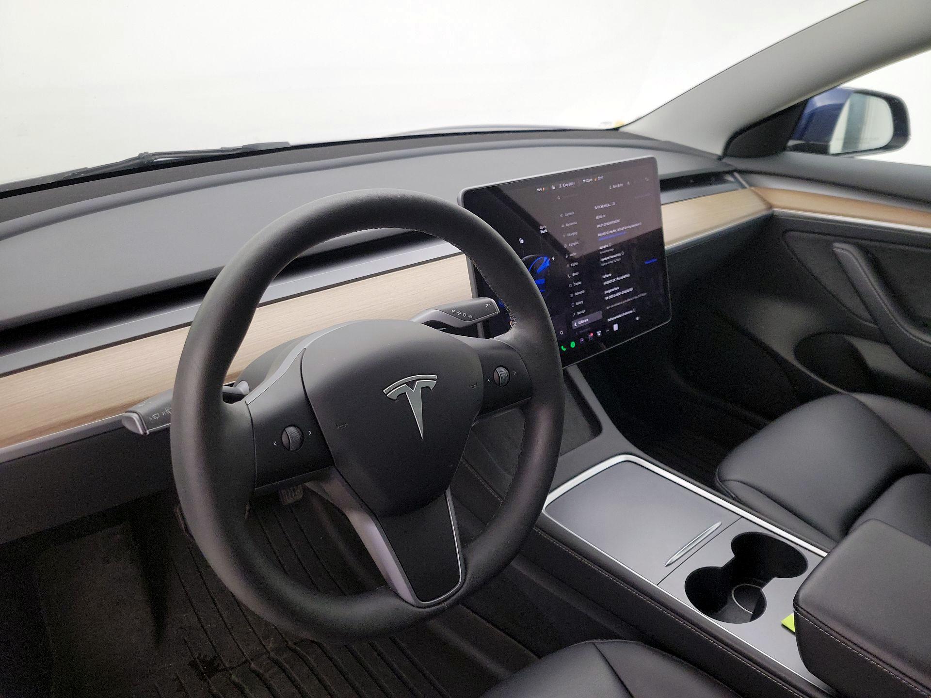 Thumbnail: 2023 Tesla Model 3 - 9