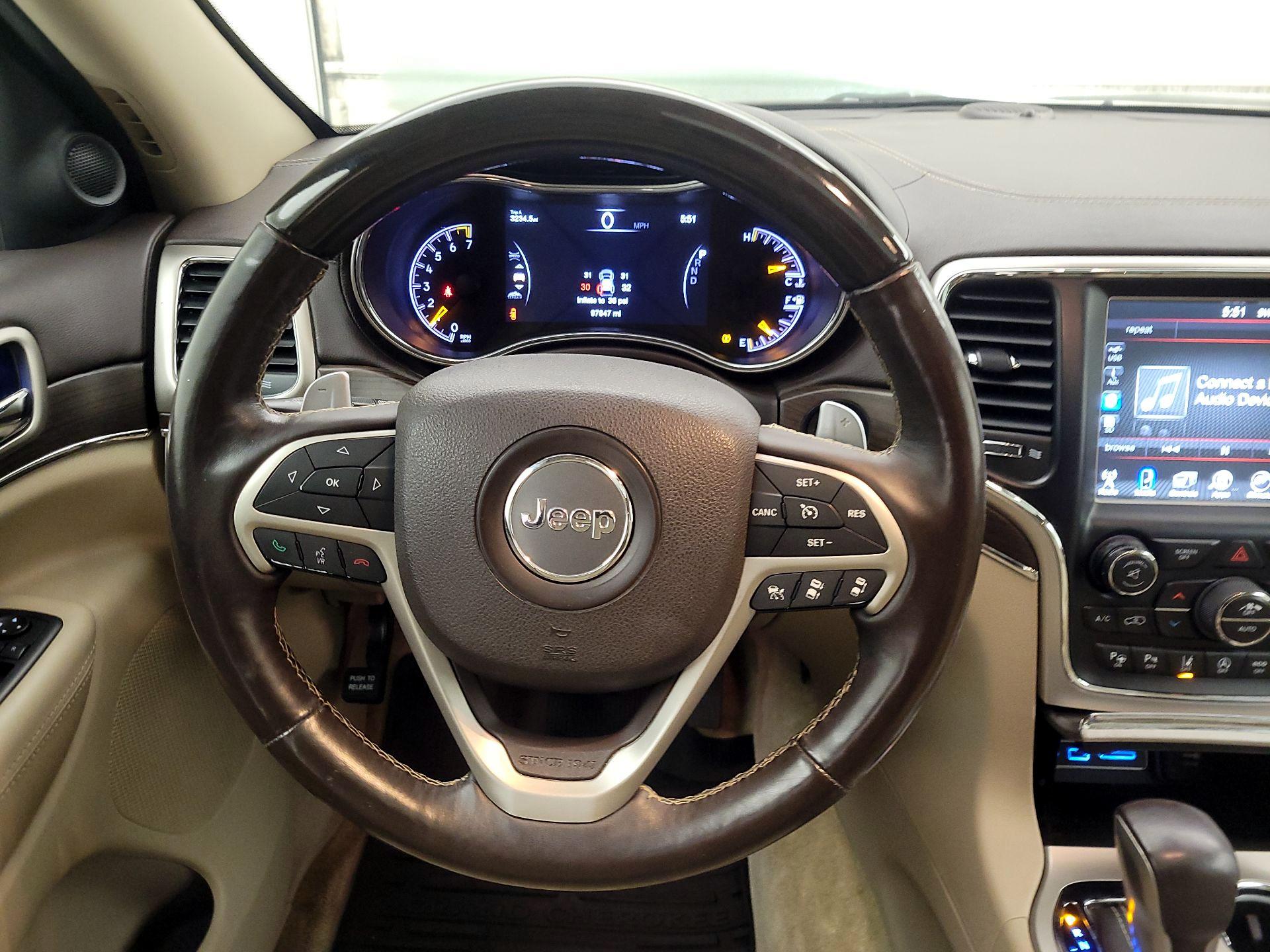 Thumbnail: 2017 Jeep Grand Cherokee - 10