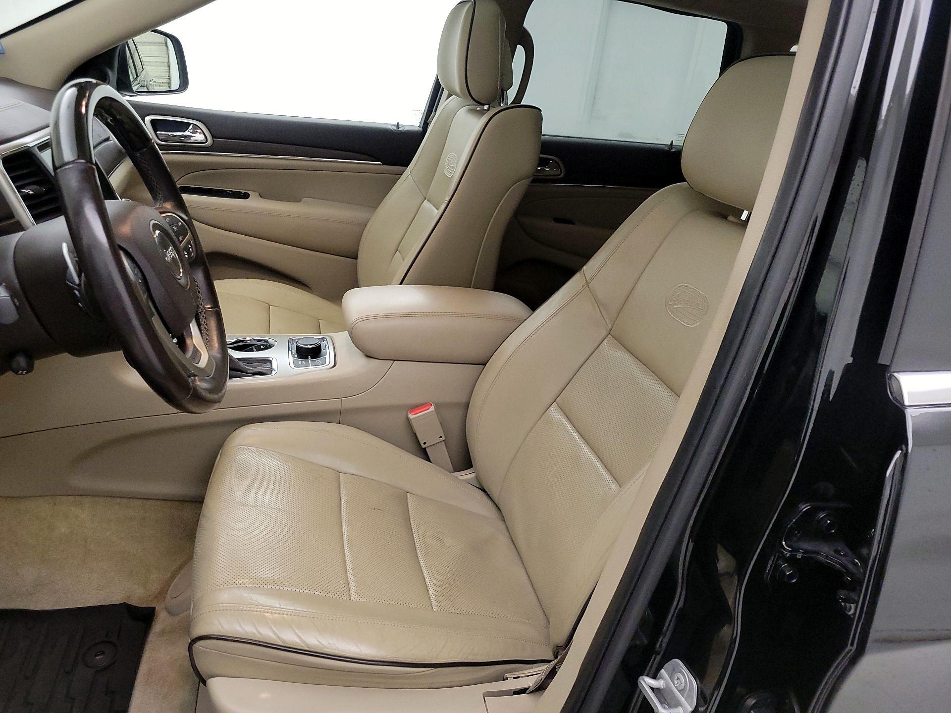 Thumbnail: 2017 Jeep Grand Cherokee - 11