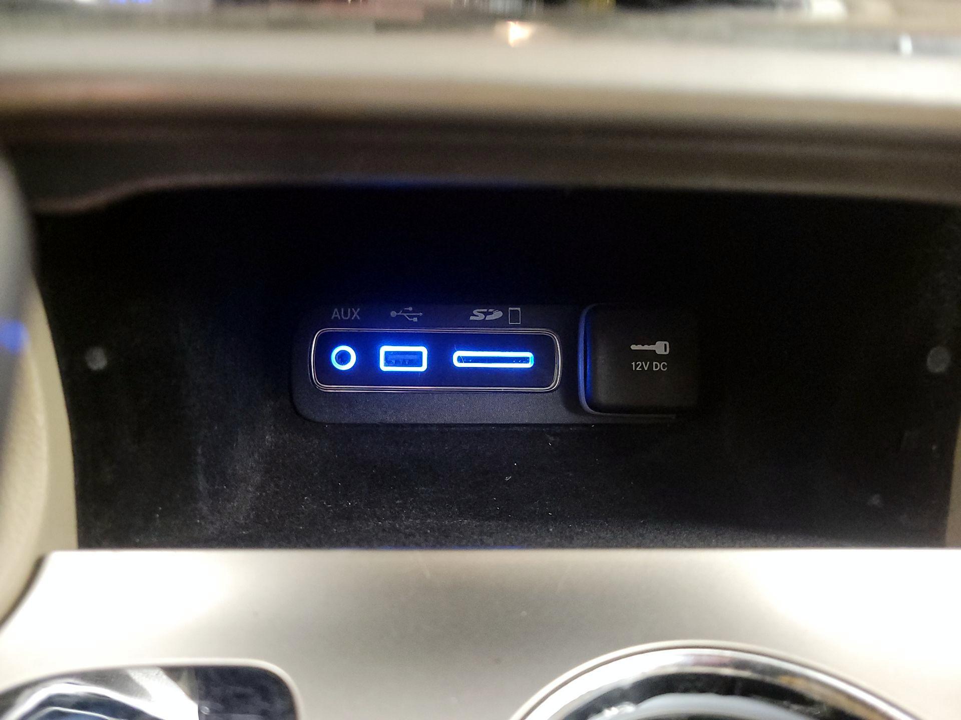 Thumbnail: 2017 Jeep Grand Cherokee - 18