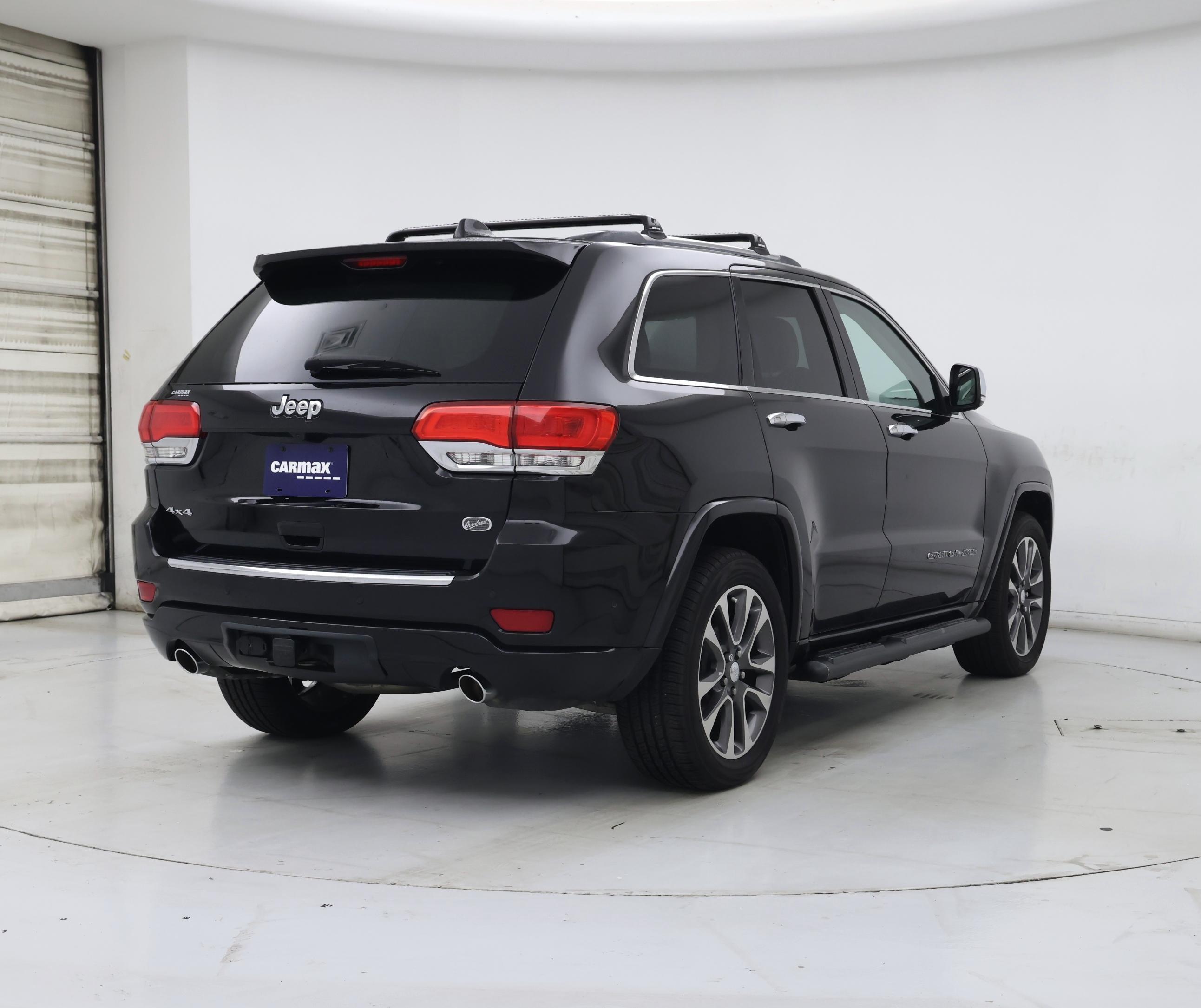 Thumbnail: 2017 Jeep Grand Cherokee - 8