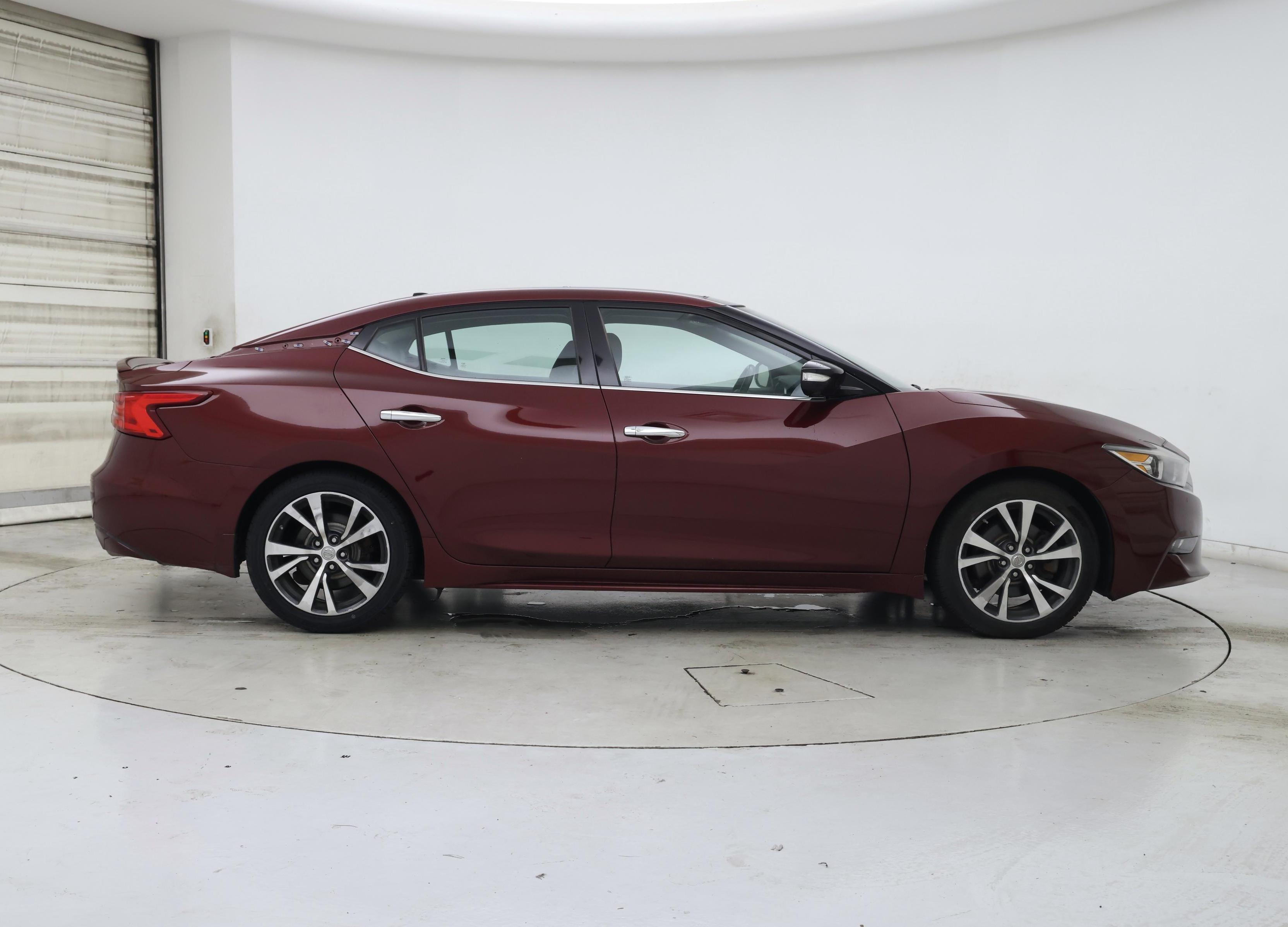 Thumbnail: 2017 Nissan Maxima - 7