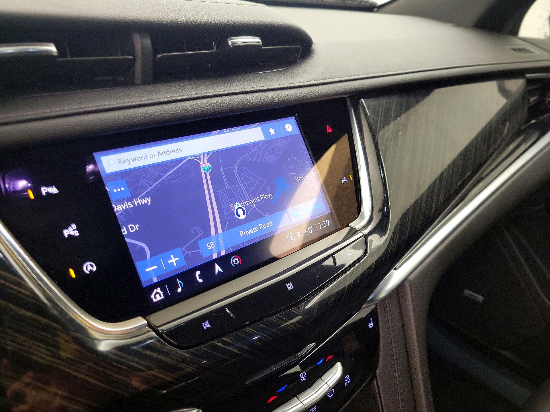 Thumbnail: 2021 Cadillac XT6 - 14