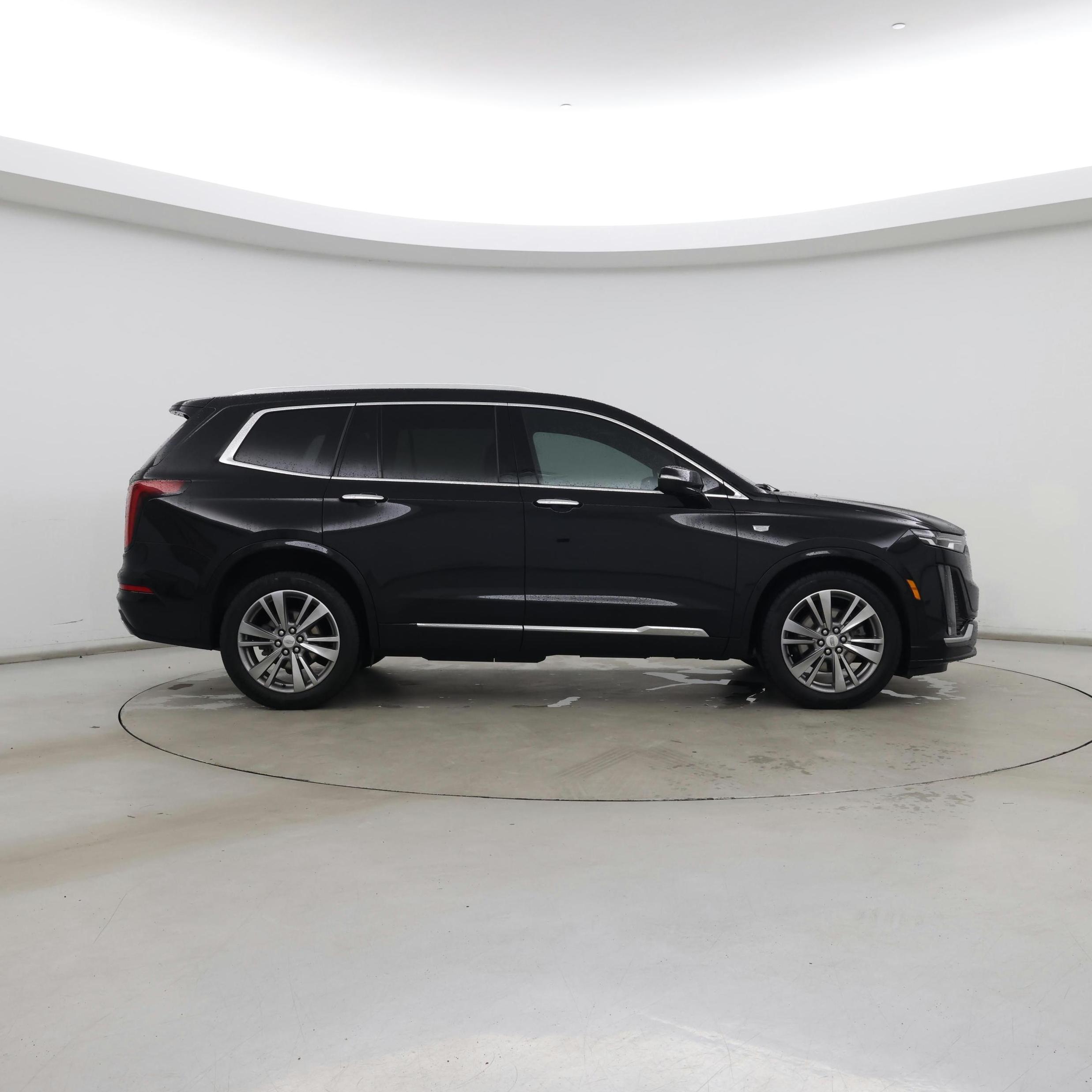Thumbnail: 2021 Cadillac XT6 - 7