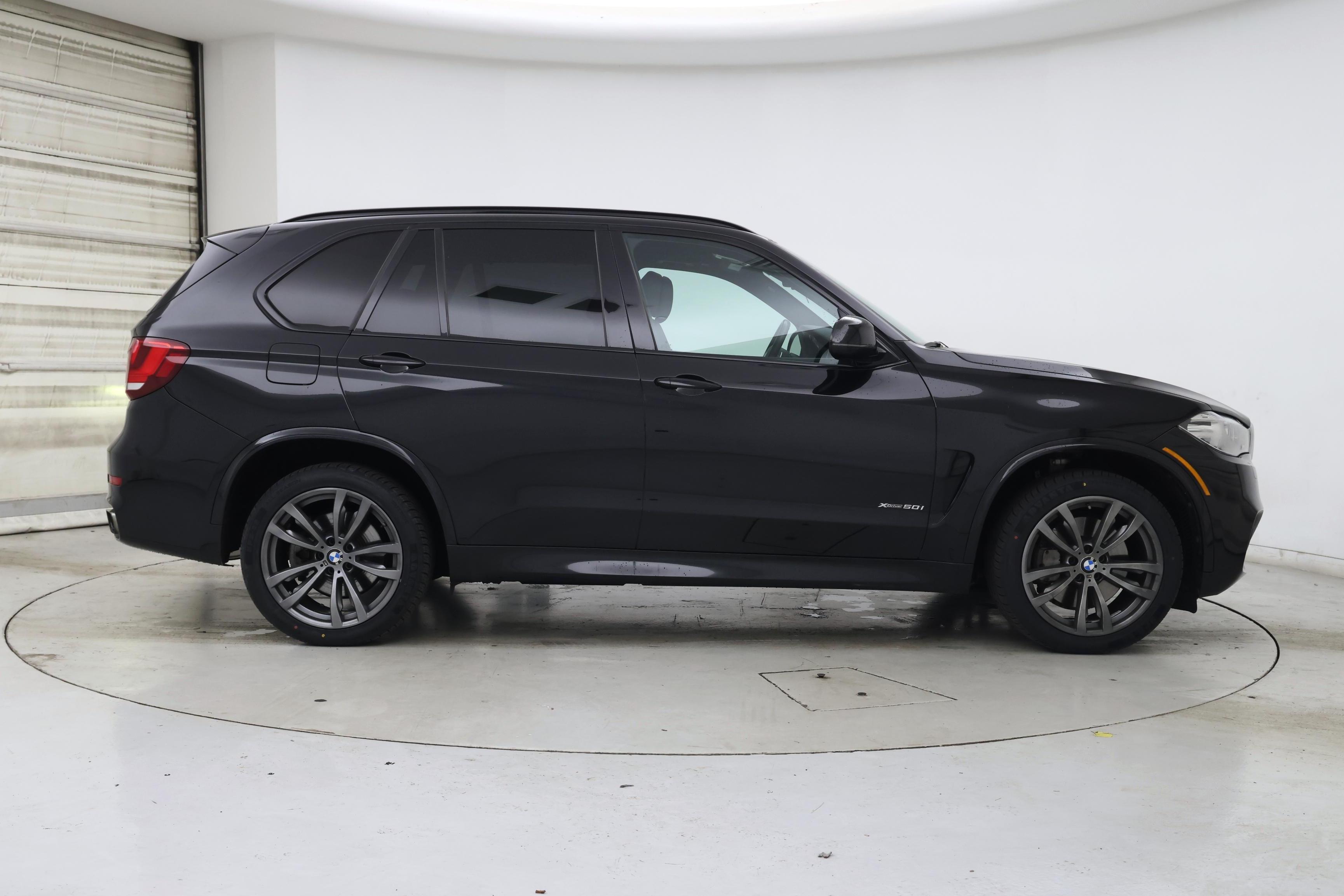 Thumbnail: 2017 BMW X5 - 7