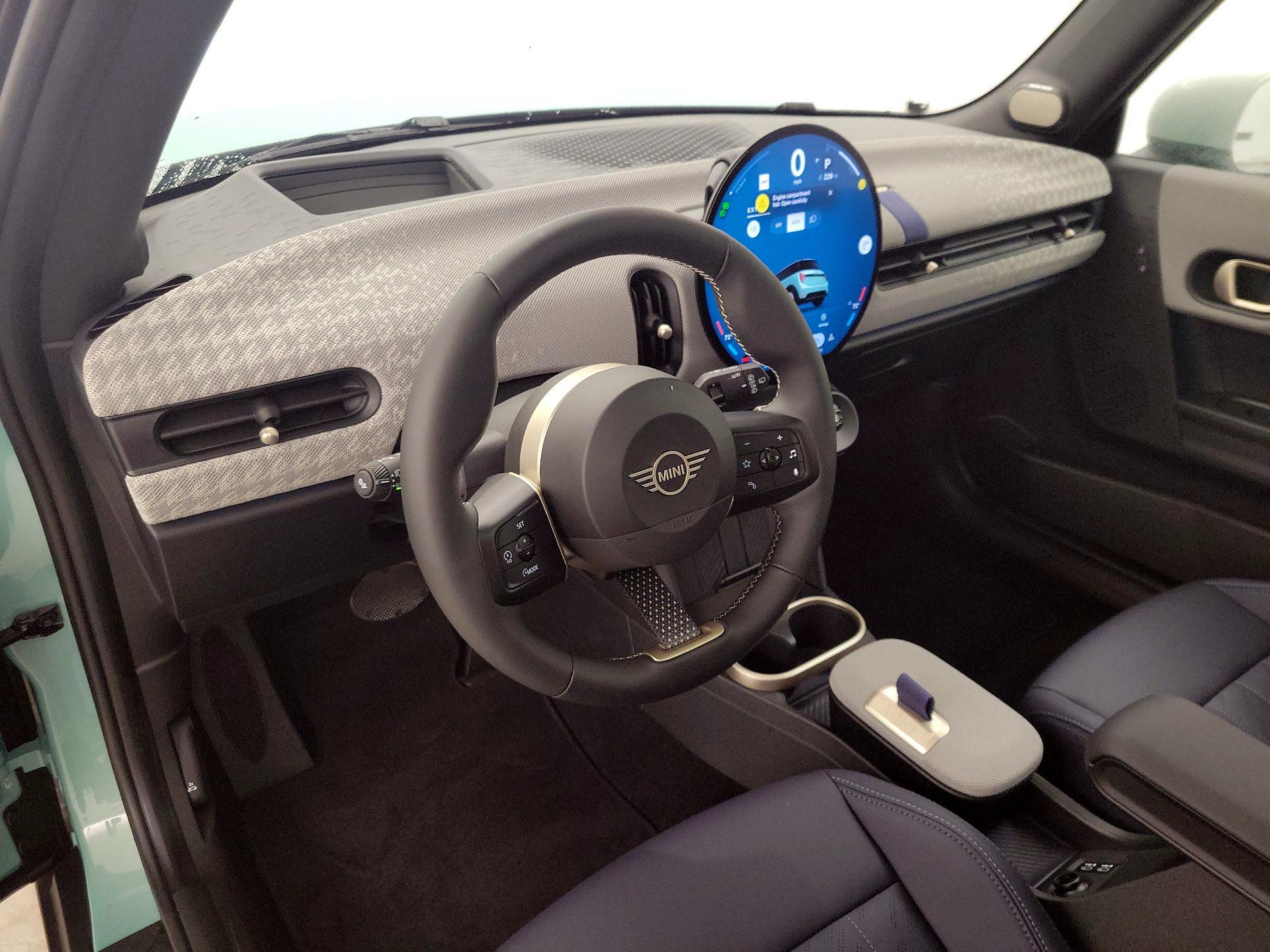 Thumbnail: 2025 MINI Cooper Hardtop - 9