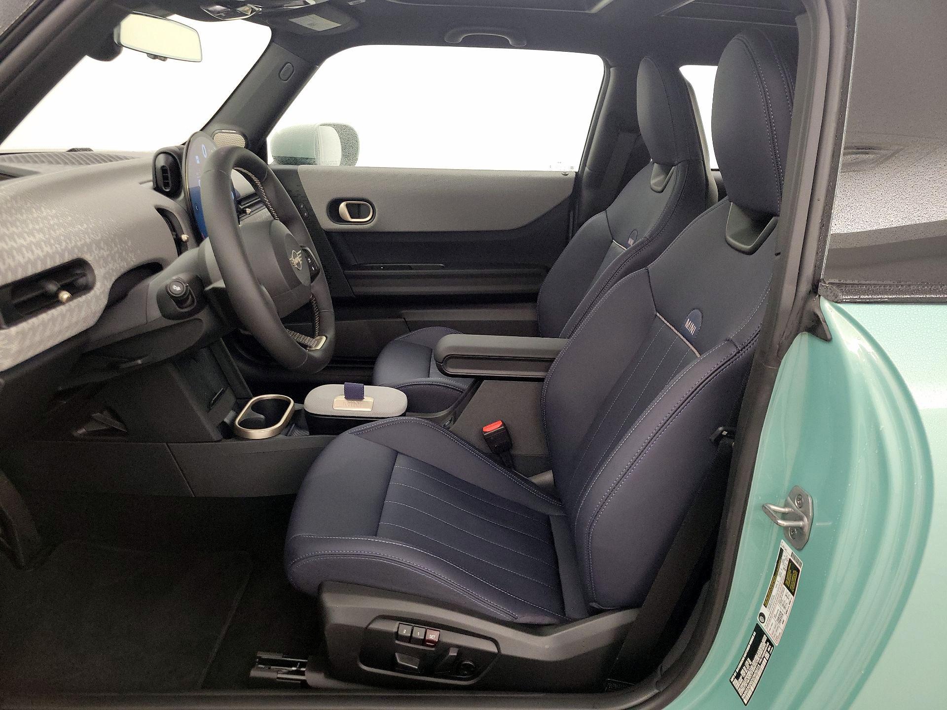 Thumbnail: 2025 MINI Cooper Hardtop - 11