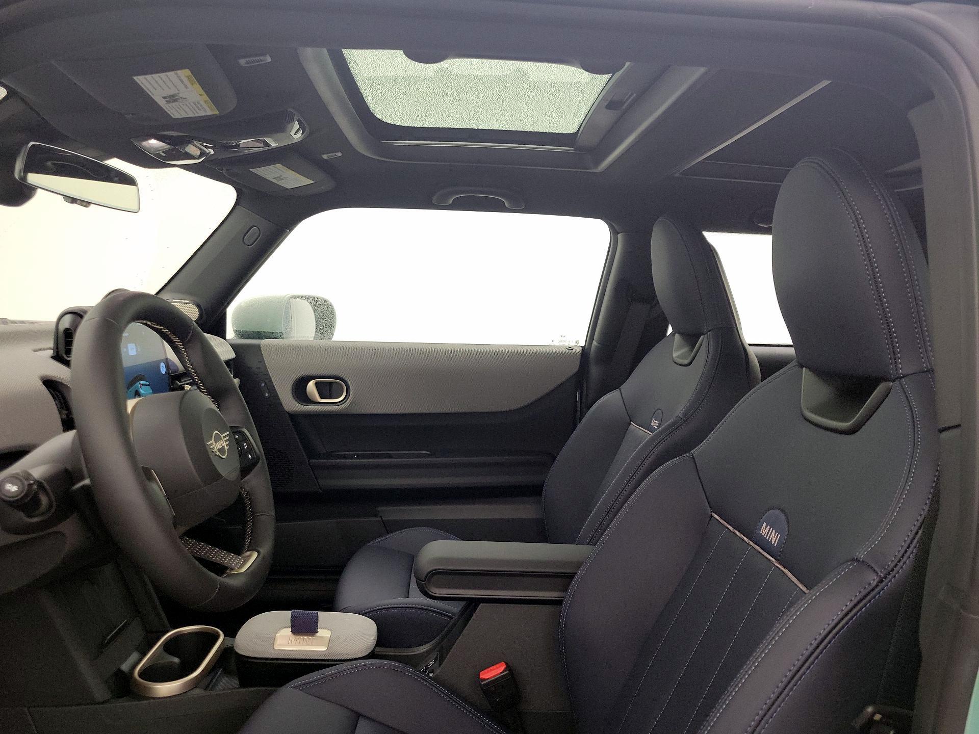 Thumbnail: 2025 MINI Cooper Hardtop - 18