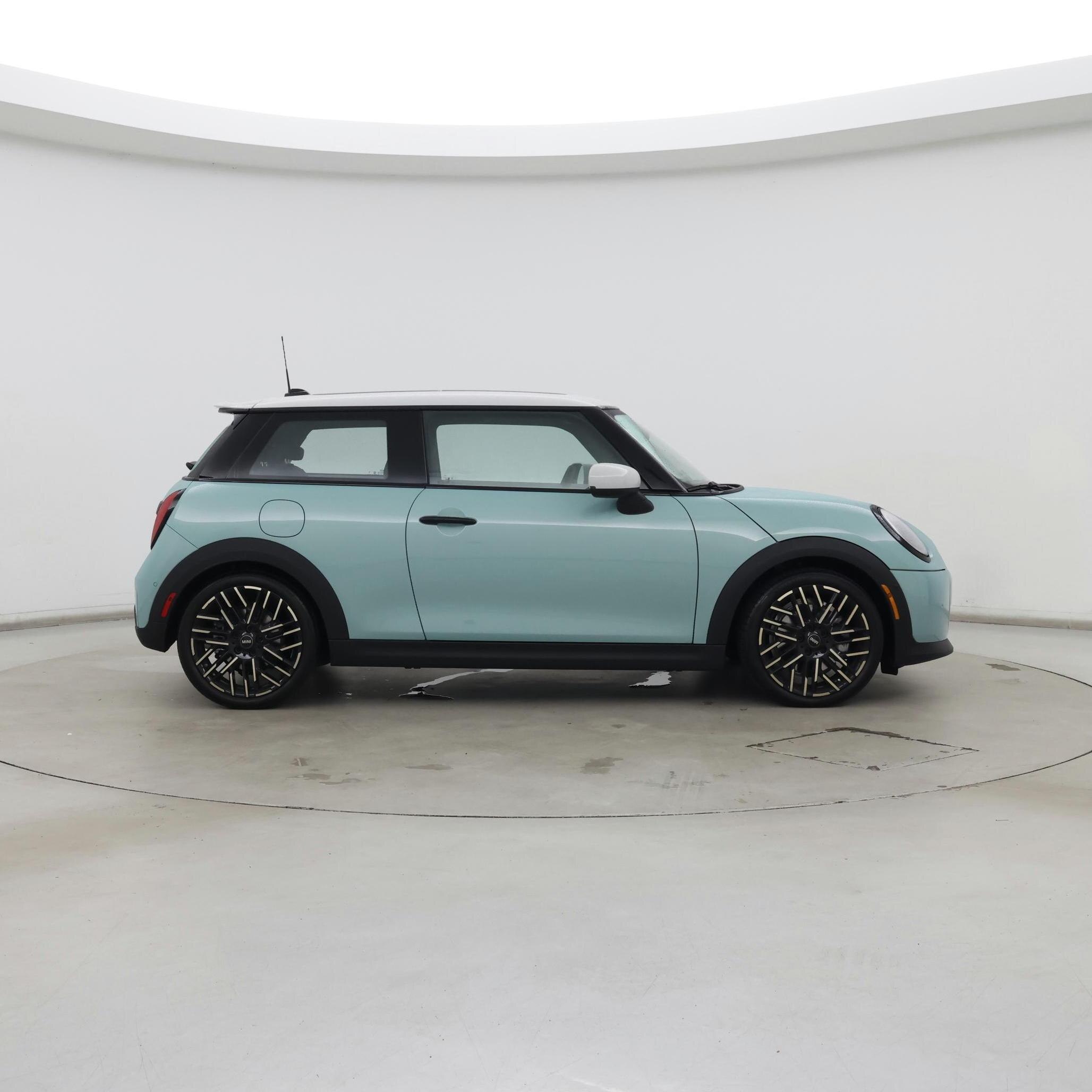 Thumbnail: 2025 MINI Cooper Hardtop - 7