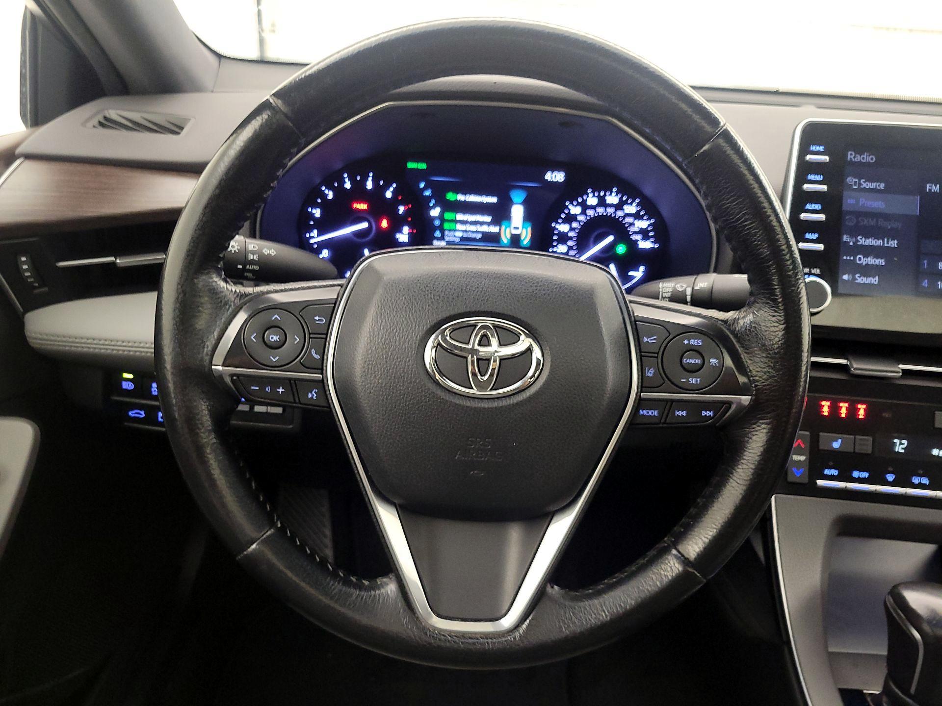 Thumbnail: 2020 Toyota Avalon - 10