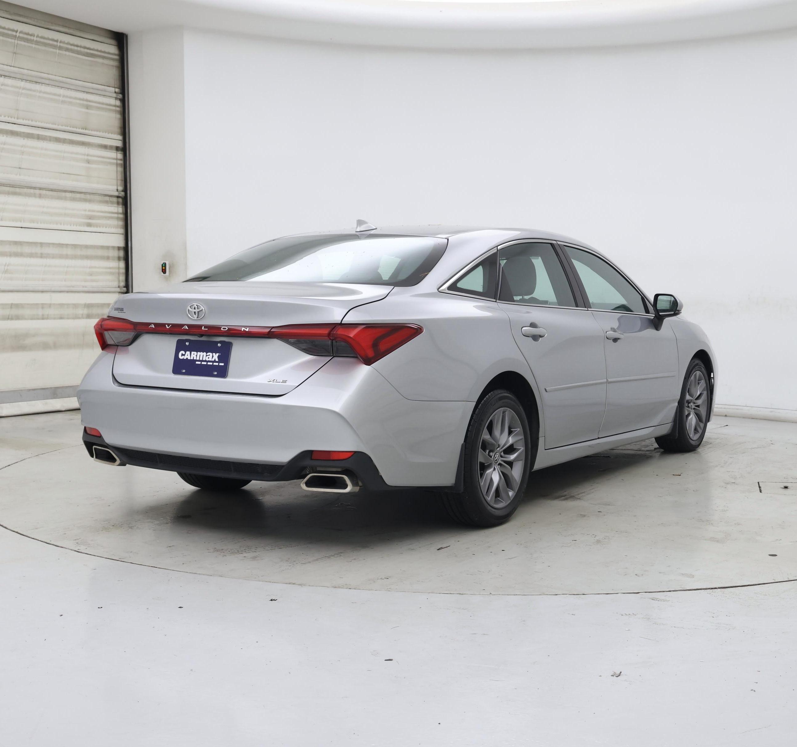 Thumbnail: 2020 Toyota Avalon - 8