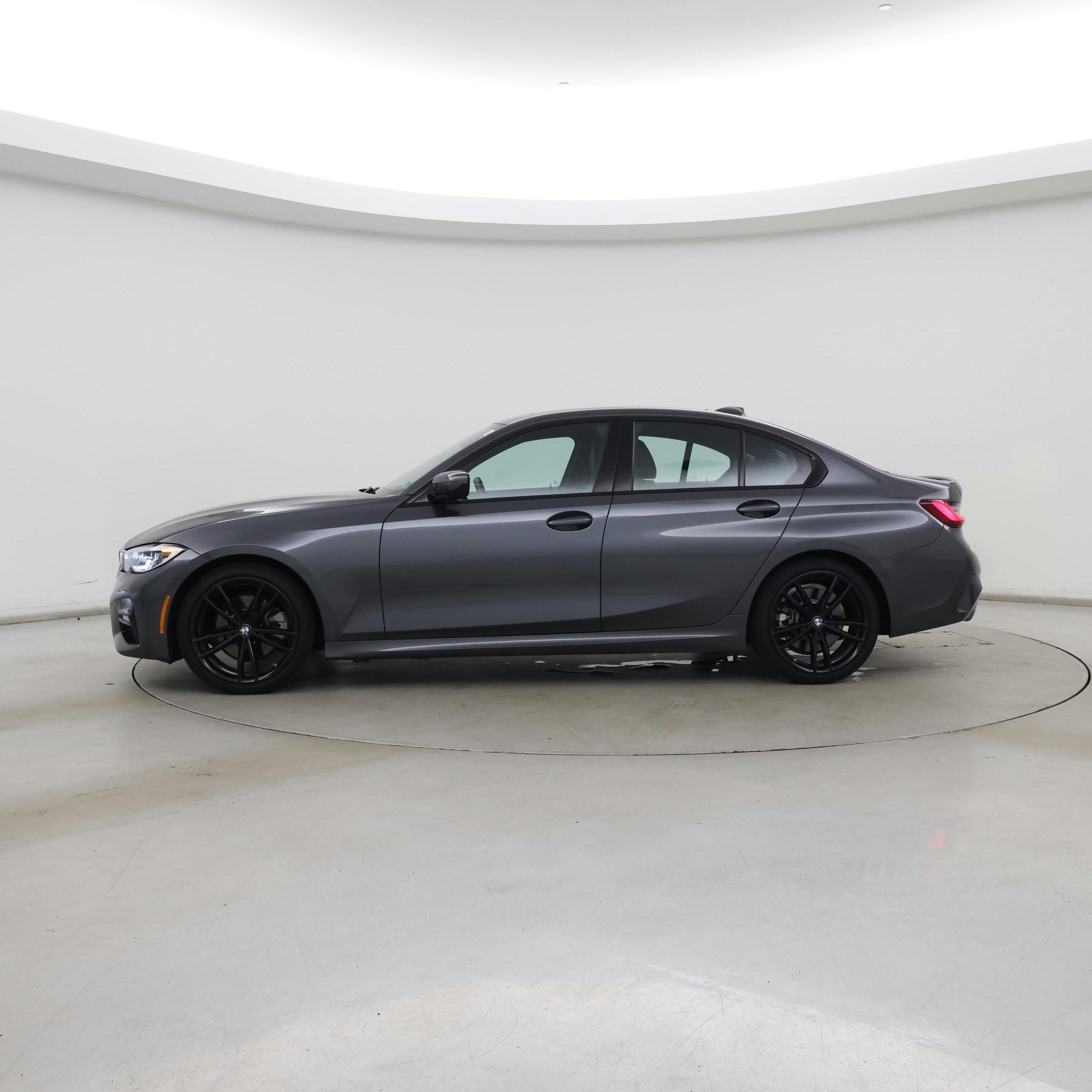 Thumbnail: 2022 BMW 3 Series - 3