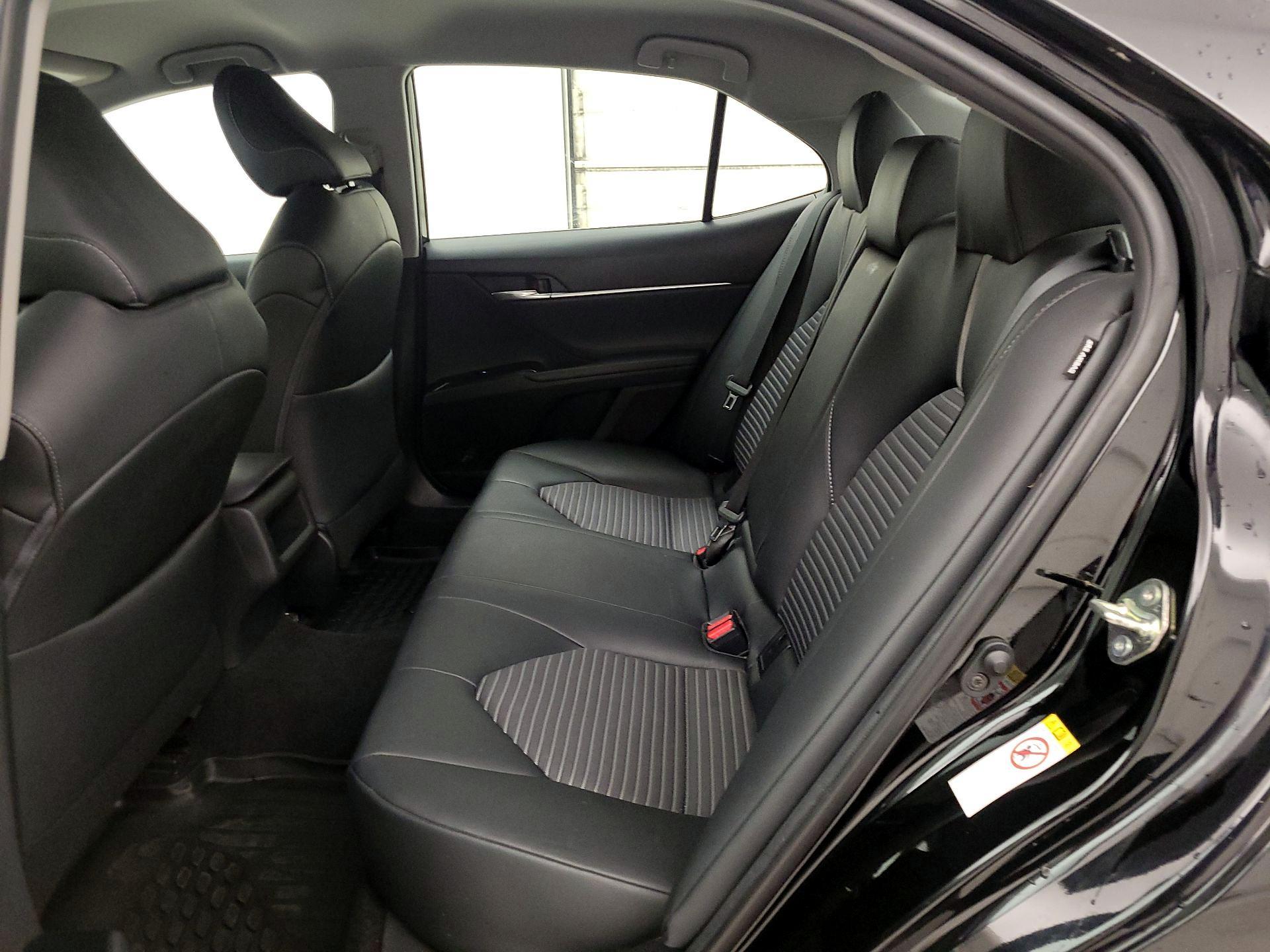 Thumbnail: 2019 Toyota Camry - 19