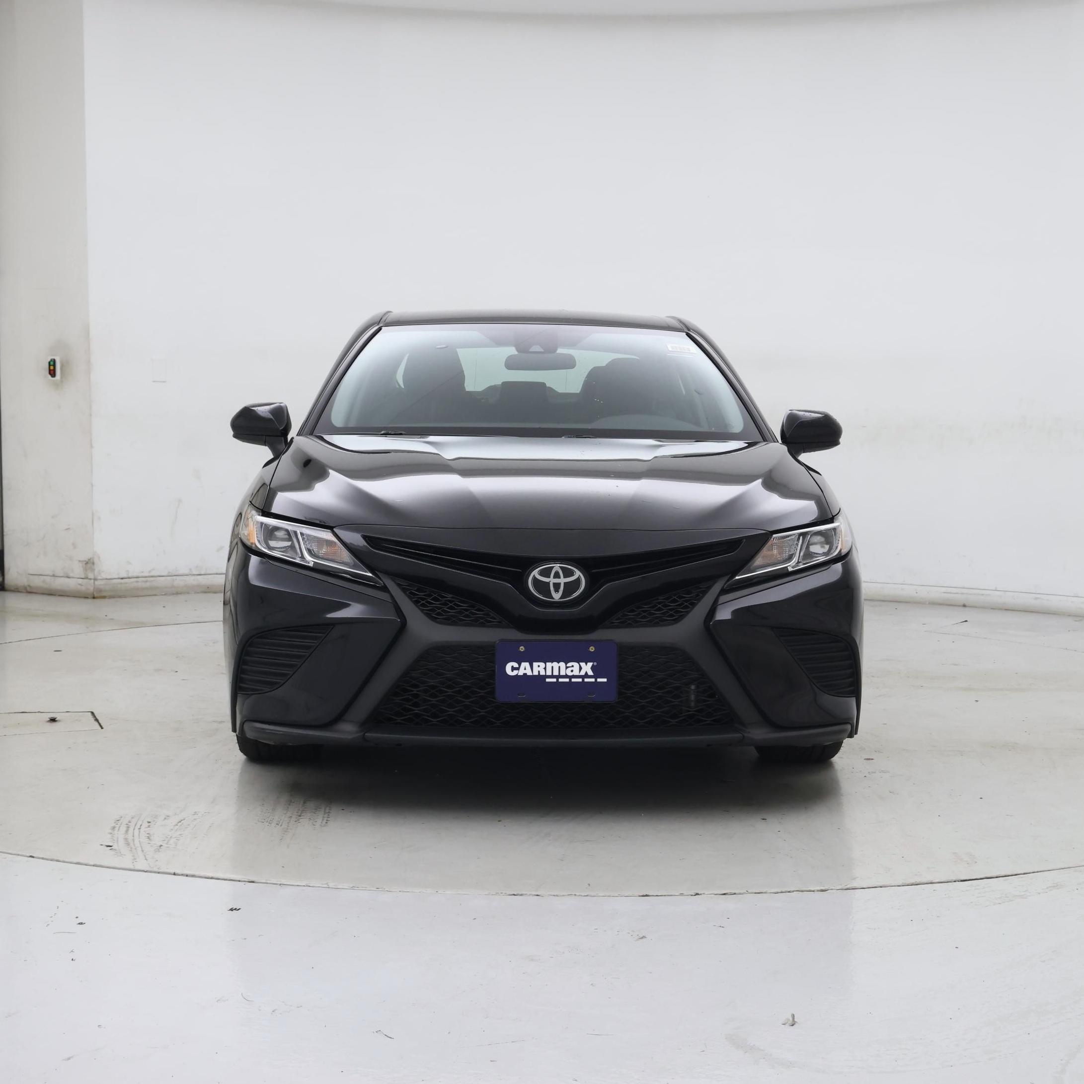 Thumbnail: 2019 Toyota Camry - 5