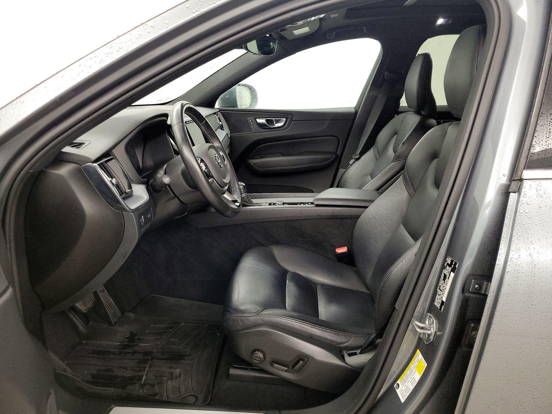 Thumbnail: 2020 Volvo XC60 - 11