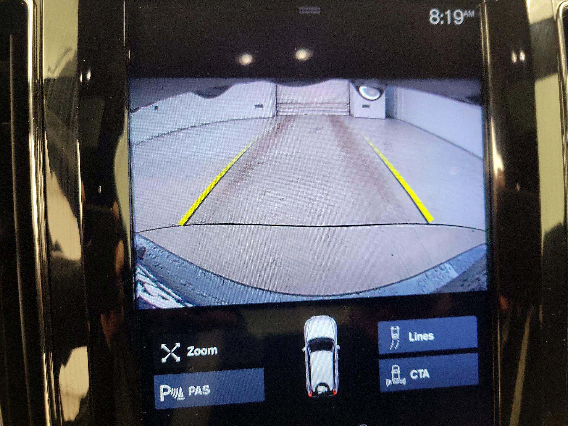 Thumbnail: 2020 Volvo XC60 - 14